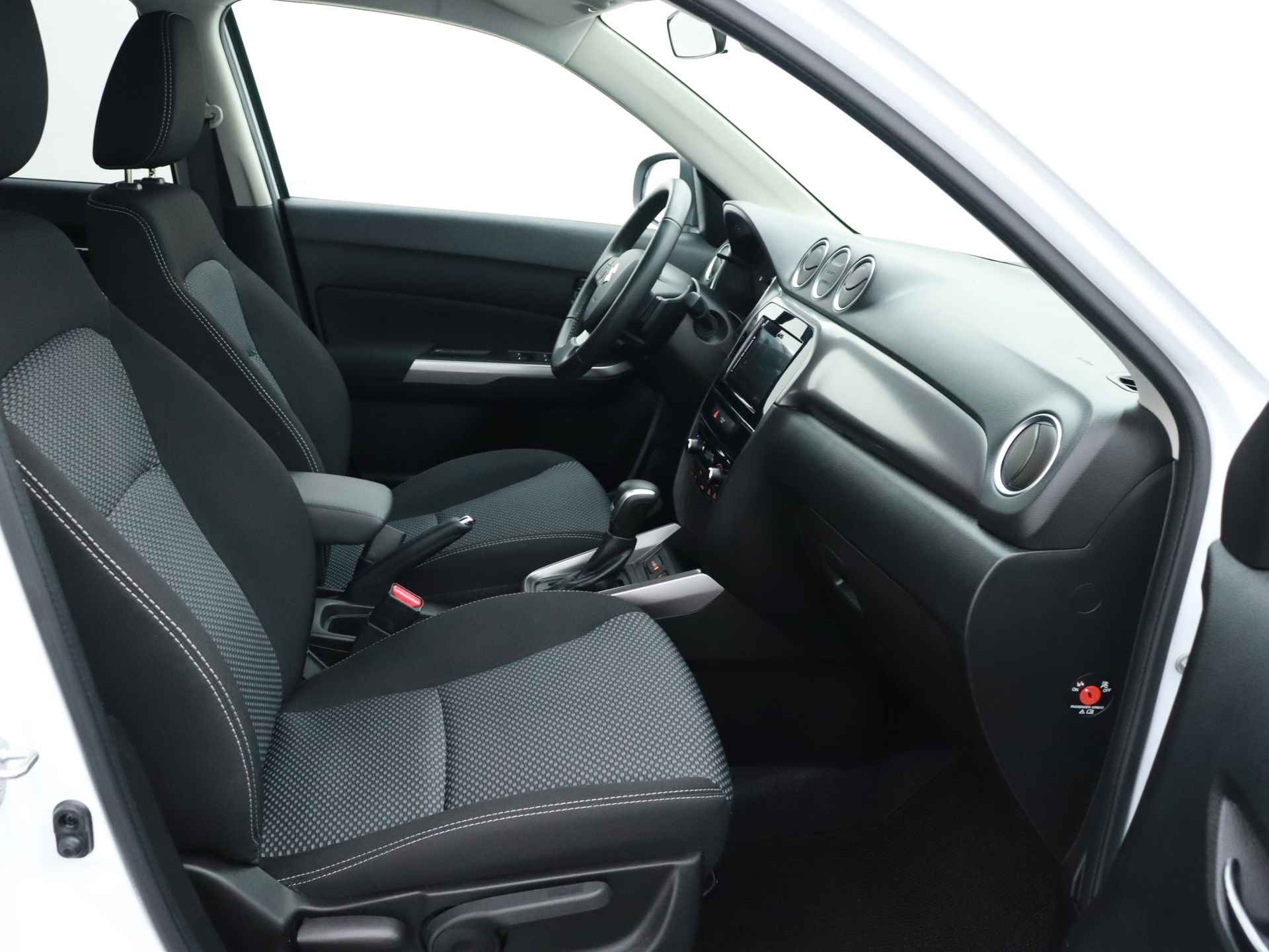 Suzuki Vitara 1.5 Hybrid Select | Navigatie | Stoelverwarming | Parkeercamera | - 25/38