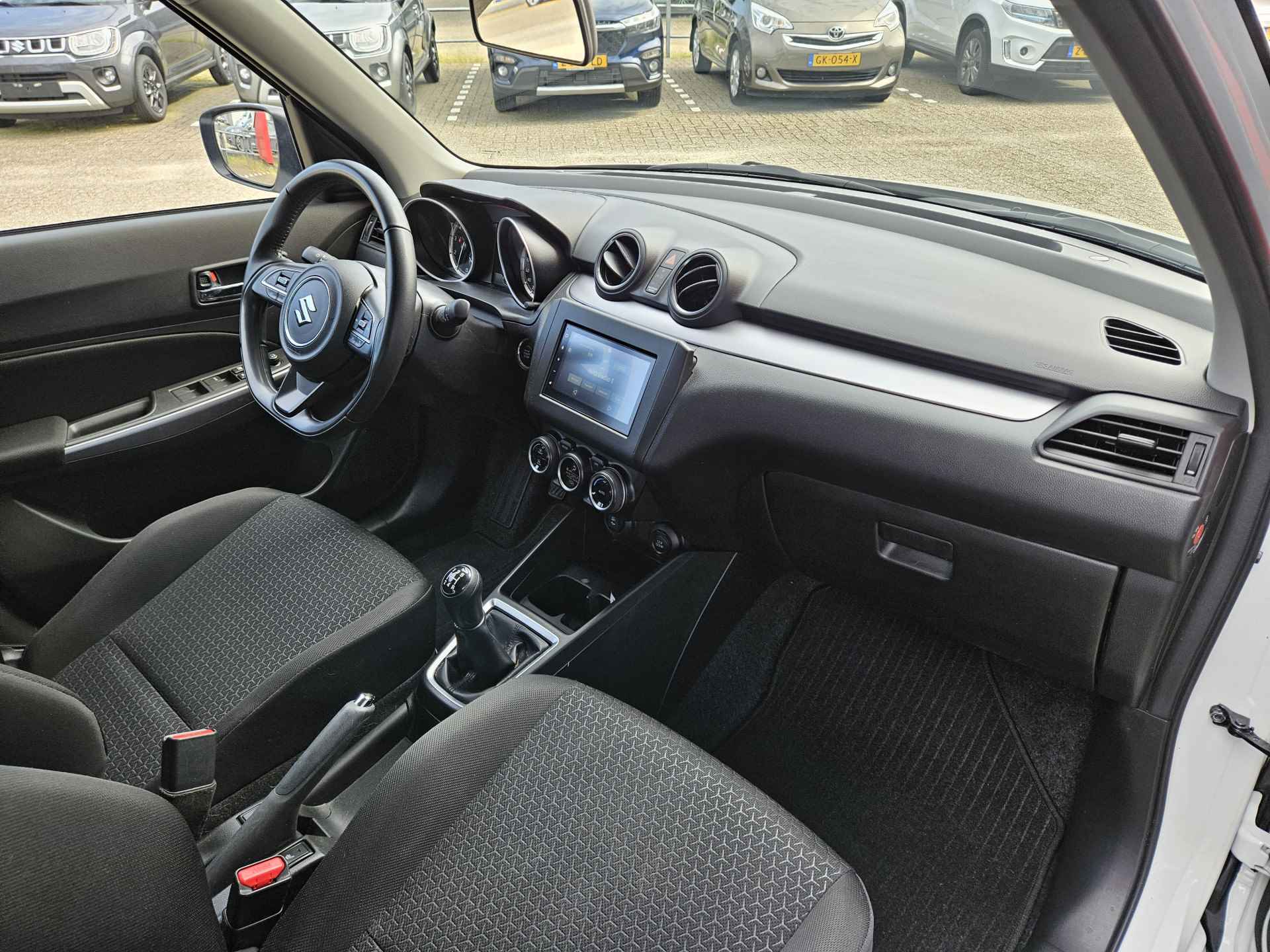 Suzuki Swift 1.2 Style Smart Hybrid / Carplay en Android / Parkeersensoren / Navi / Climate Control / - 11/30