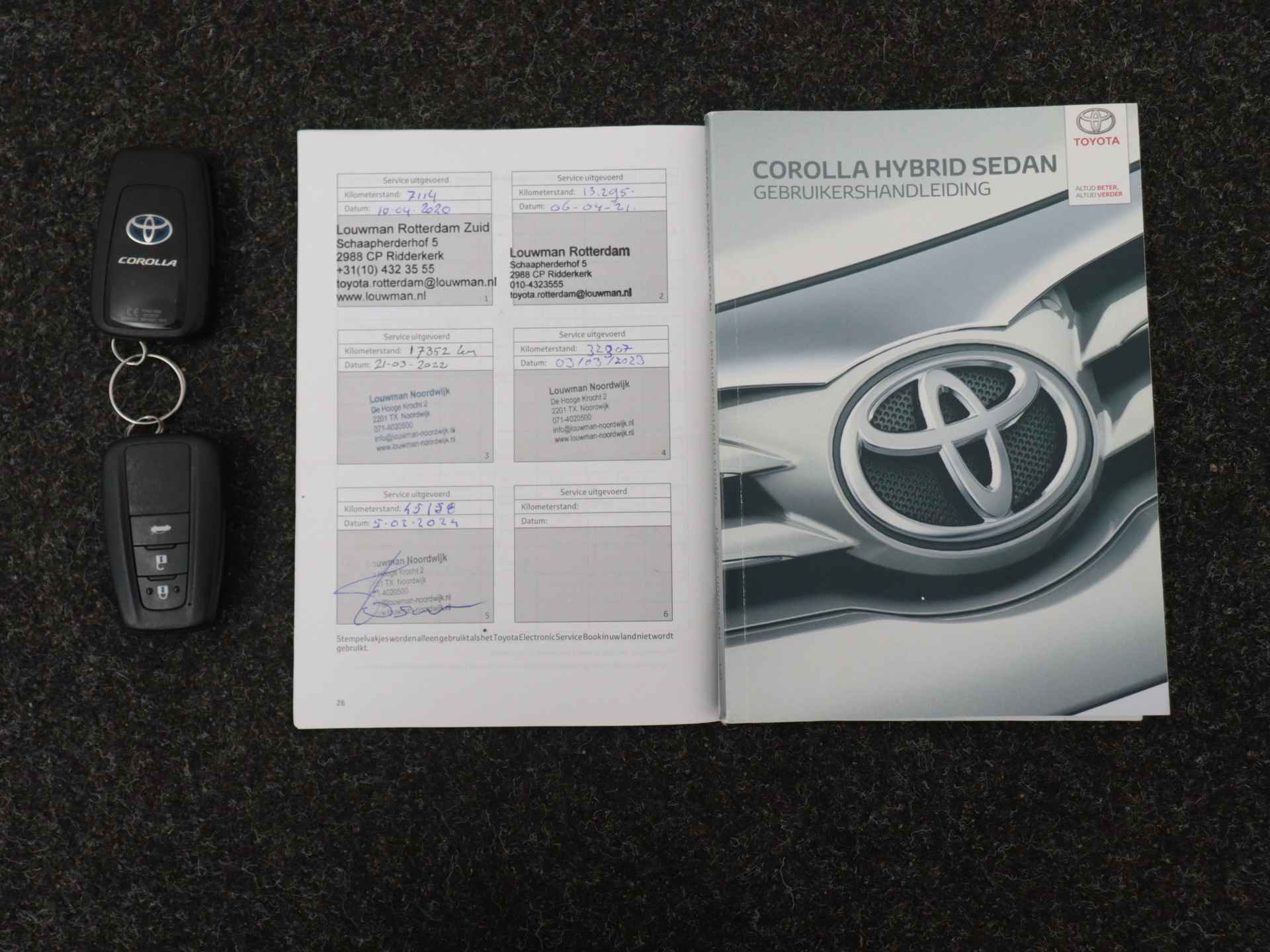 Toyota Corolla 1.8 Hybrid First Edition | LM velgen | Cruise Control Adaptief | Climate Control | Navigatie | Camera | - 23/36