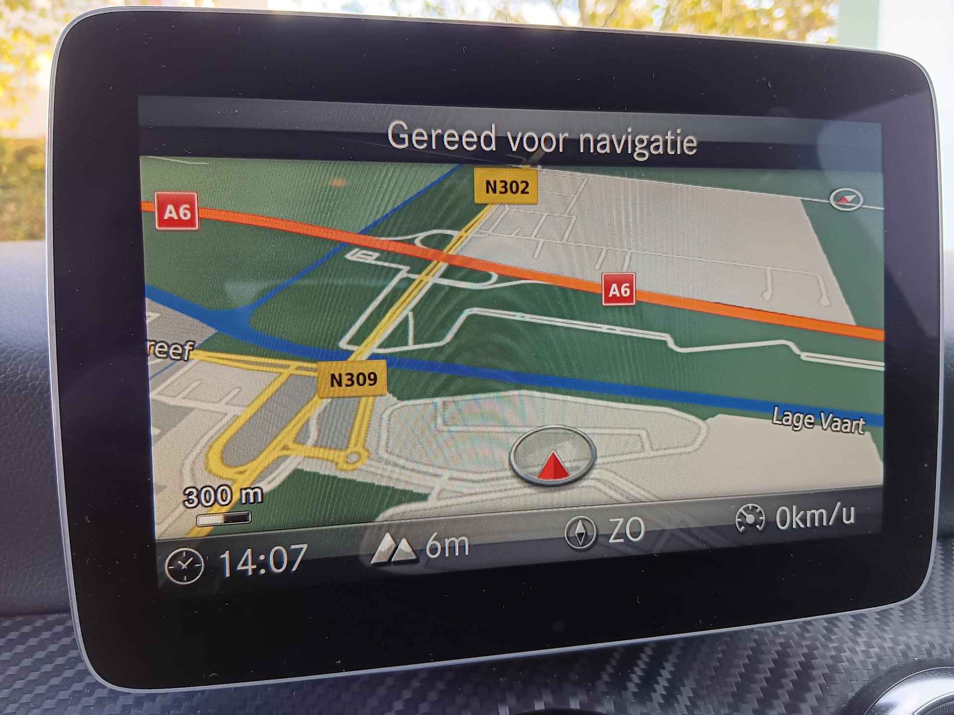 Mercedes-Benz A-klasse 200 d Business Solution AMG Automaat / Navigatie / Parkeersensoren + Camera / Half Leder - 8/35