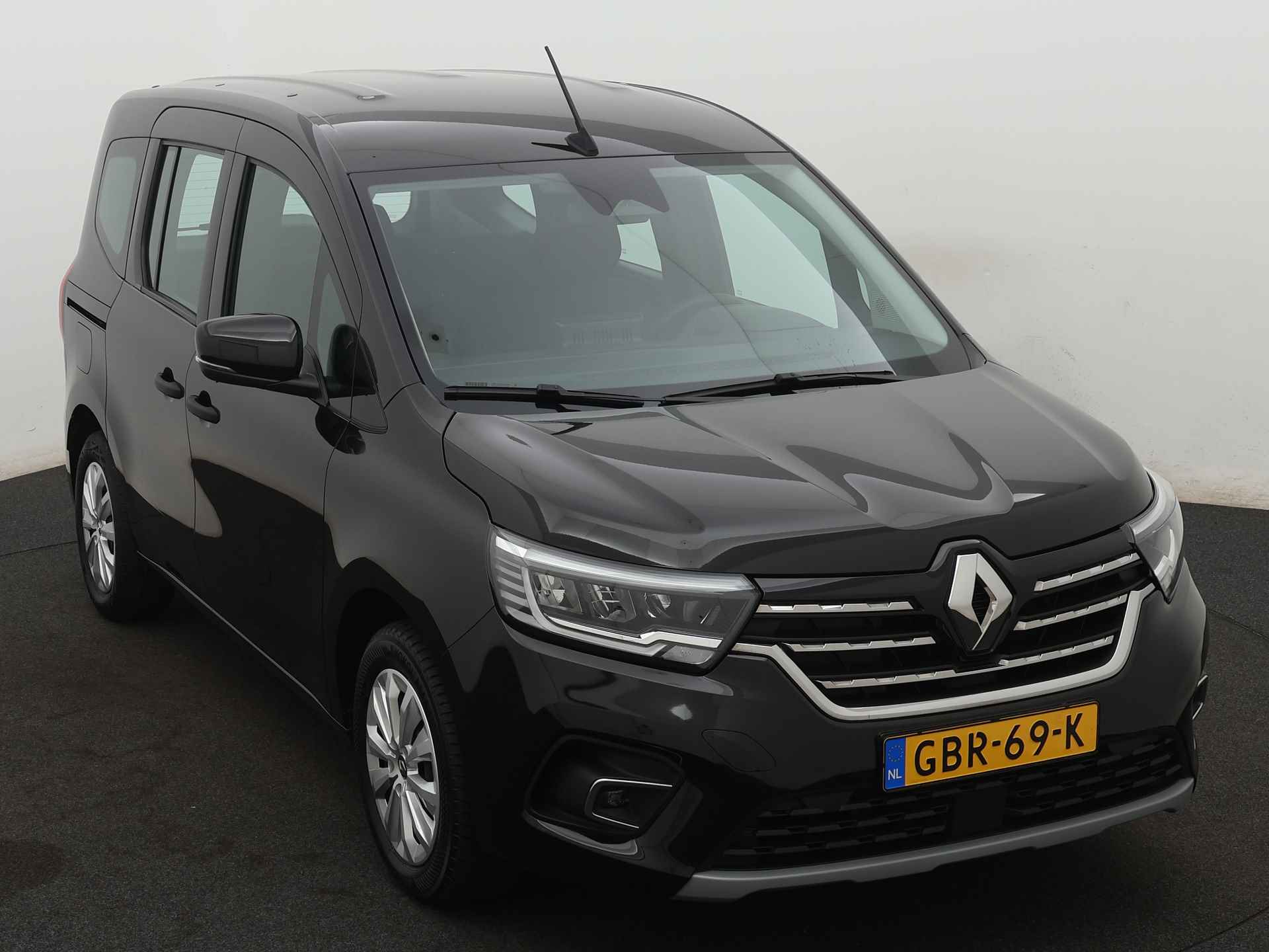 Renault Kangoo Edition One TCe 100 Ingepland voor nieuwe bodemverlaging t.b.v. rolstoelvervoer (Prijs incl. bodemverlaging) - 25/38