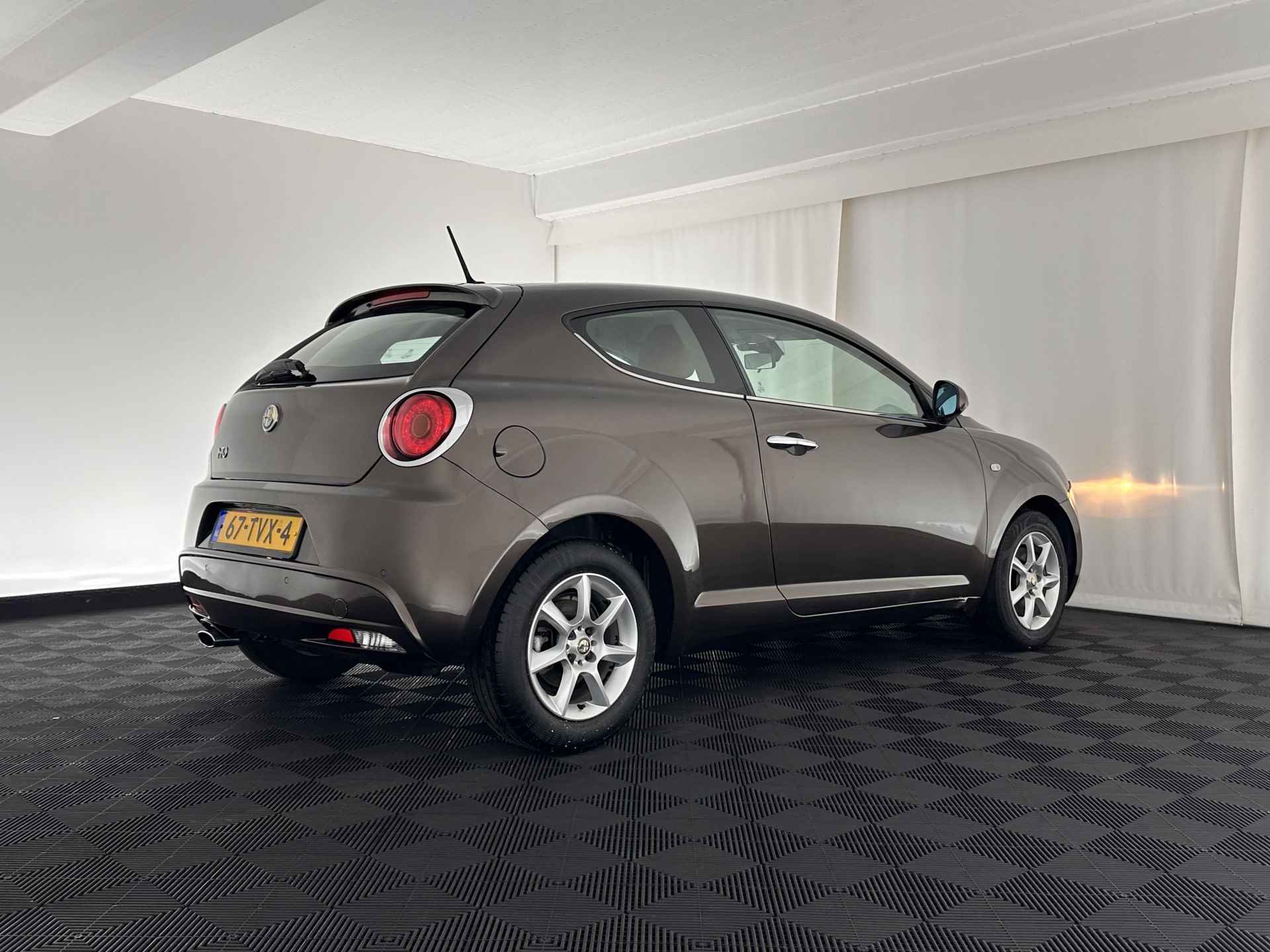 Alfa Romeo MiTo 1.3 JTDm ECO Distinctive Premium-Pack *NAVI-FULLMAP | VOLLEDER | ECC | PDC | CRUISE | SPORT-SEATS | 15"ALU * - 6/32