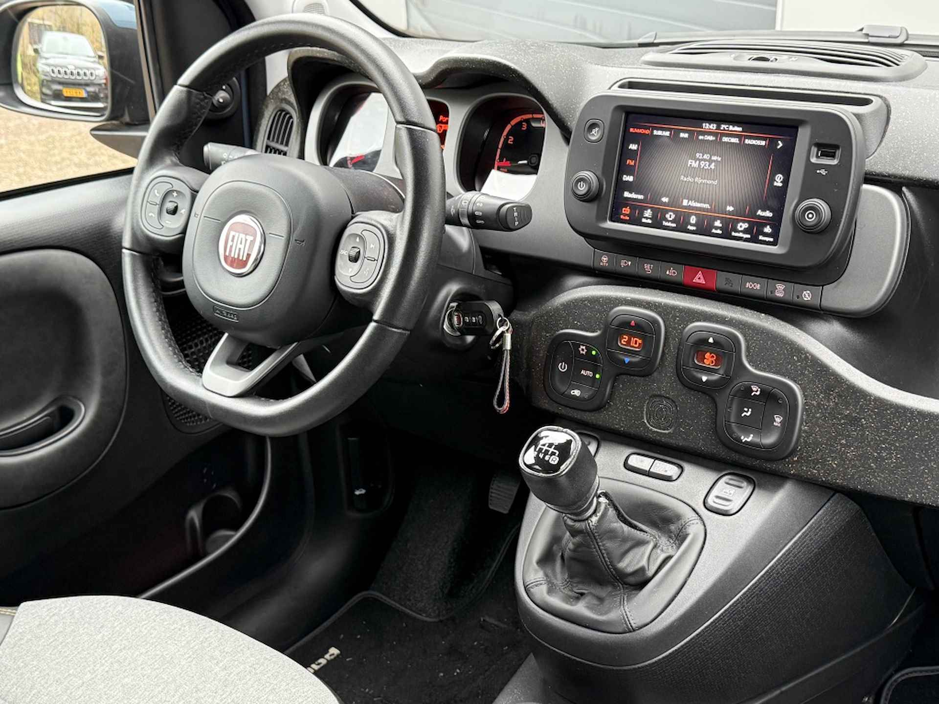 Fiat Panda 1.0 Hybrid 70 PK Cross | Carplay | Winter | Clima | PDC - 7/17