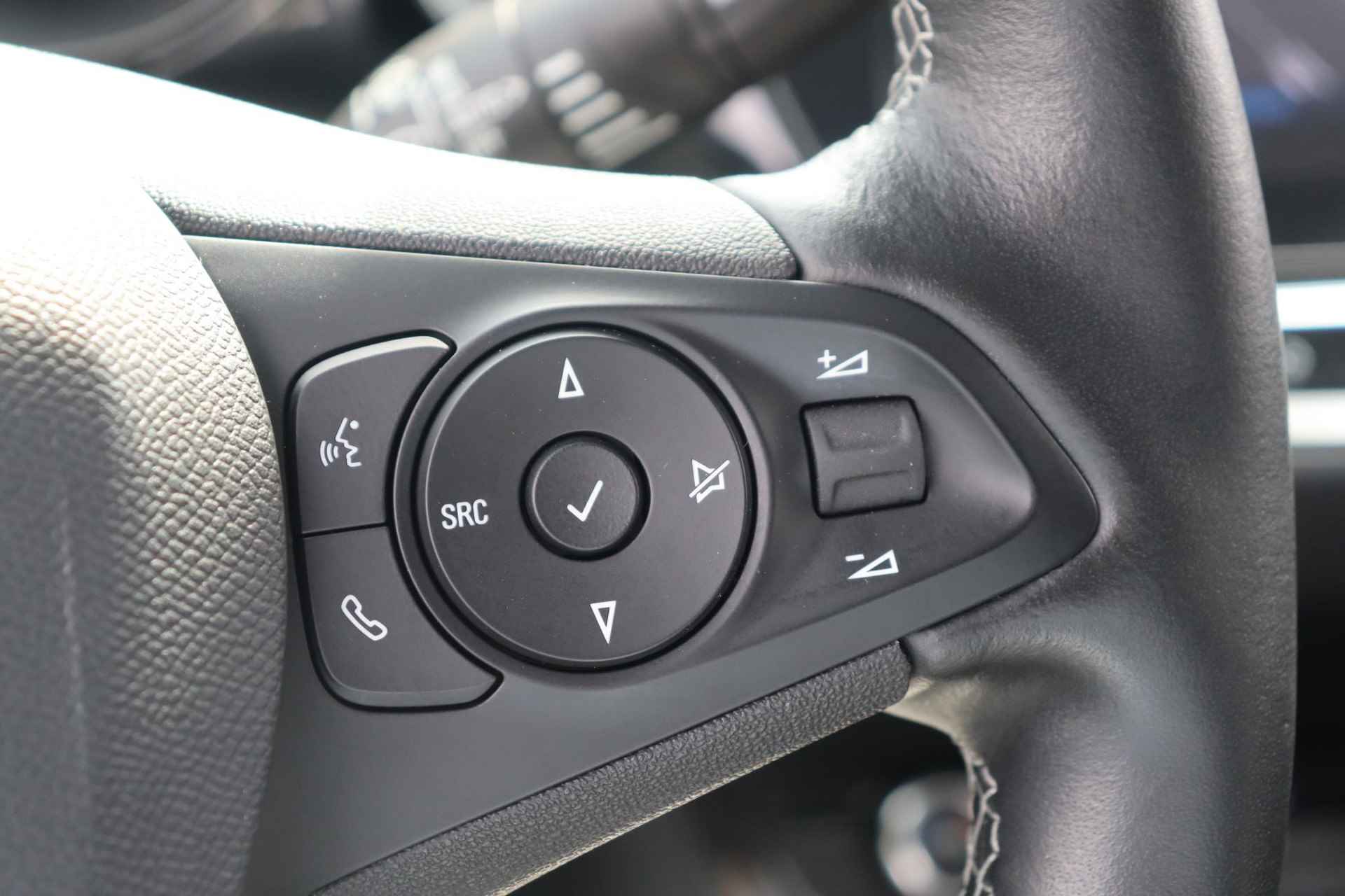 Opel Corsa-e e-Launch Edition 50 kWh / Adaptive Cruise / Navi / IntelliLux / Camera - 13/49