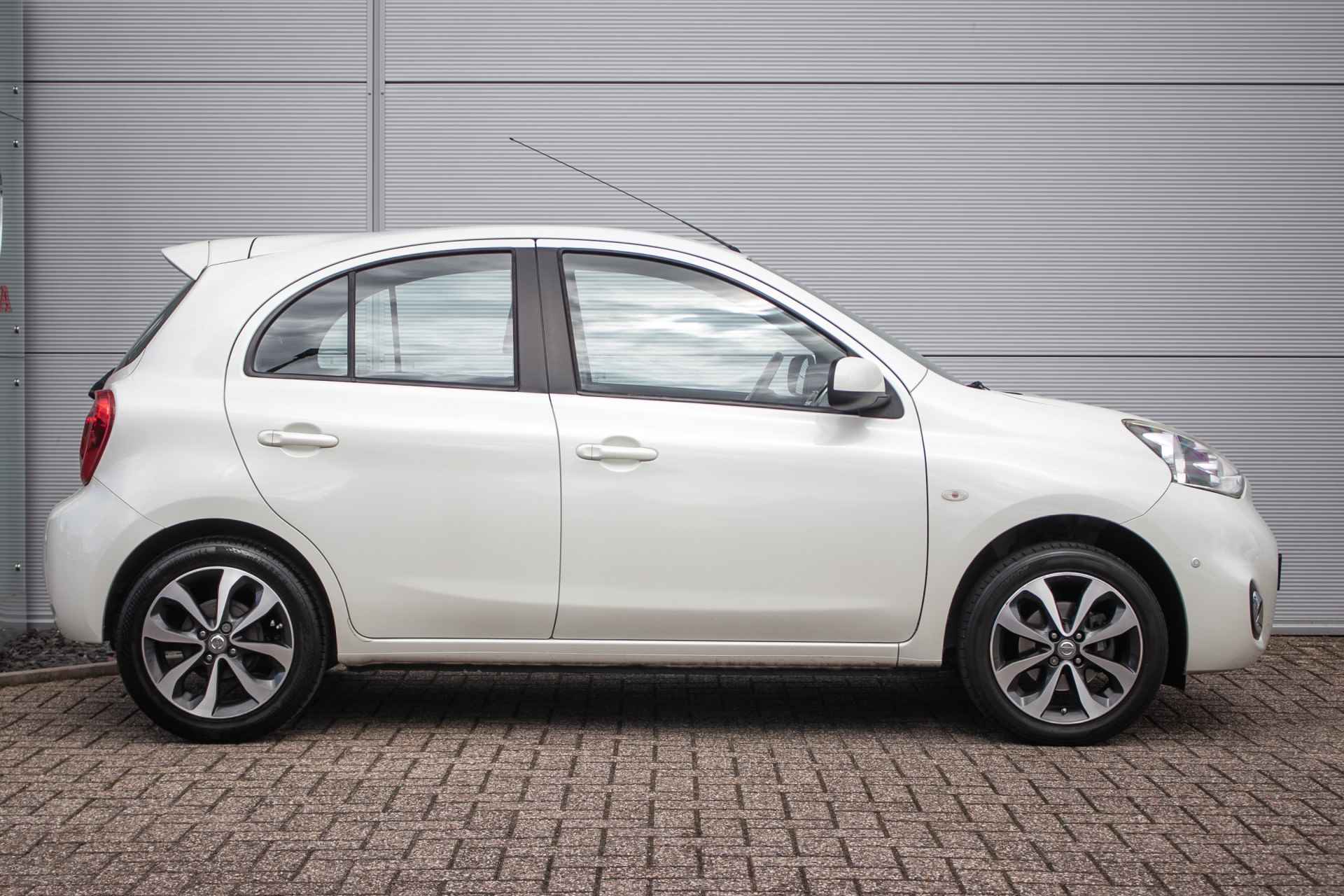 Nissan Micra 1.2 Connect Edition - All in rijklaarprijs | Navi | Cruise | Parkeersensoren - 2/34