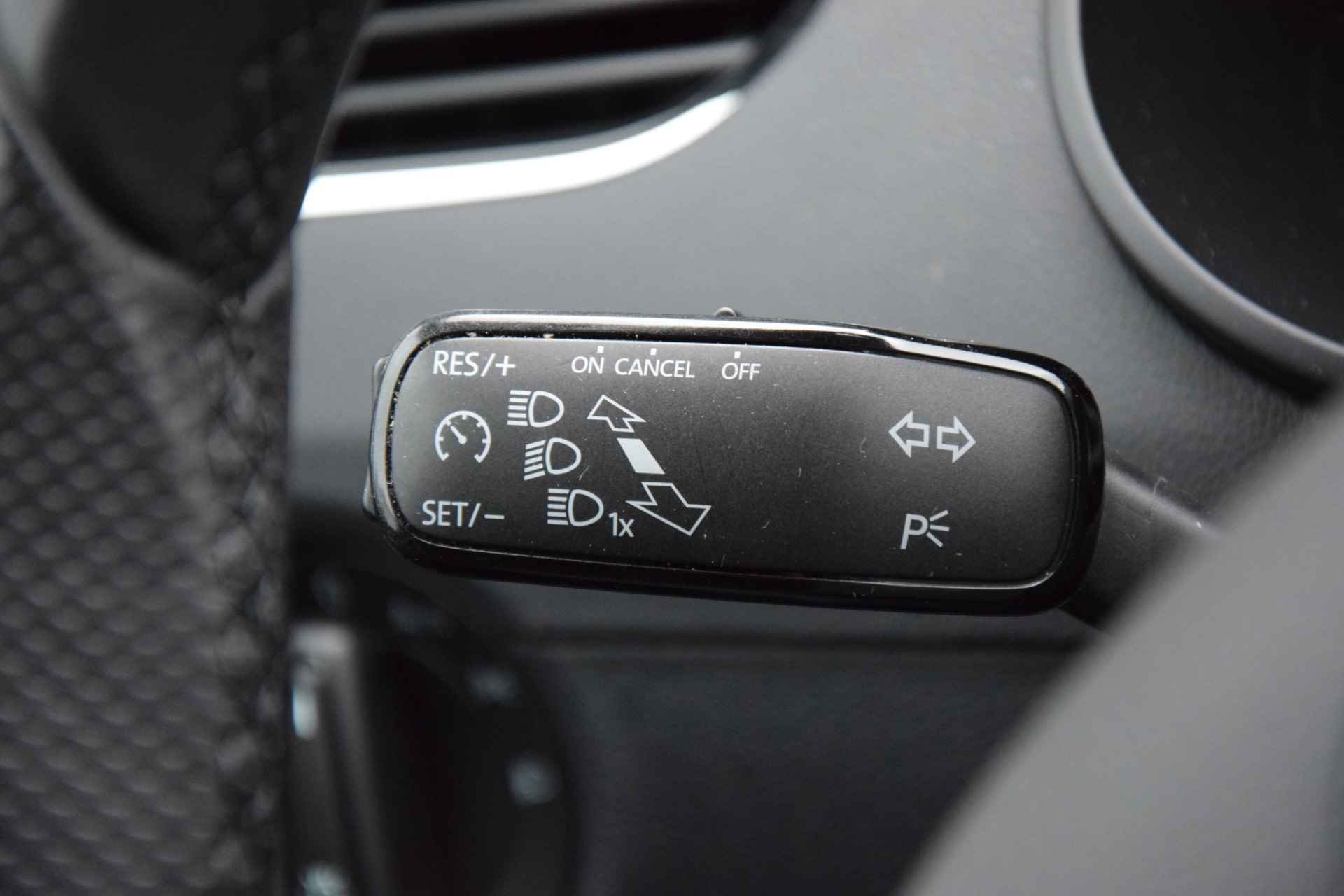 Škoda Octavia Combi 1.0 TSI 116PK Greentech Sport Business | BOVAG Garantie | Org. NL | LED Koplampen | PDC V&A + Camera | DAB | 17'' Velgen | Verwarmbare Sportstoelen | - 27/36
