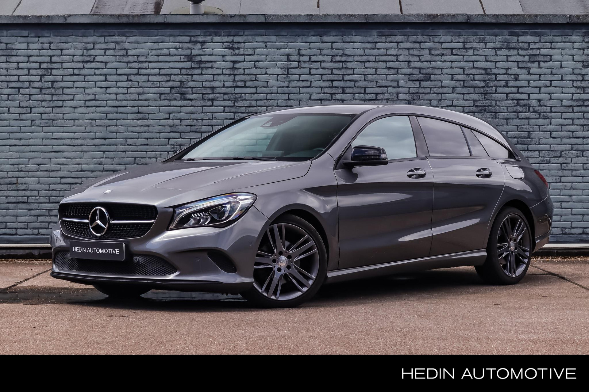 Mercedes-Benz CLA CLA 180 Shooting Brake Urban Line | Nightpakket | Stoelverwarming | Navigatie | Parkpilot | Spoorpakket | Keyless-Go