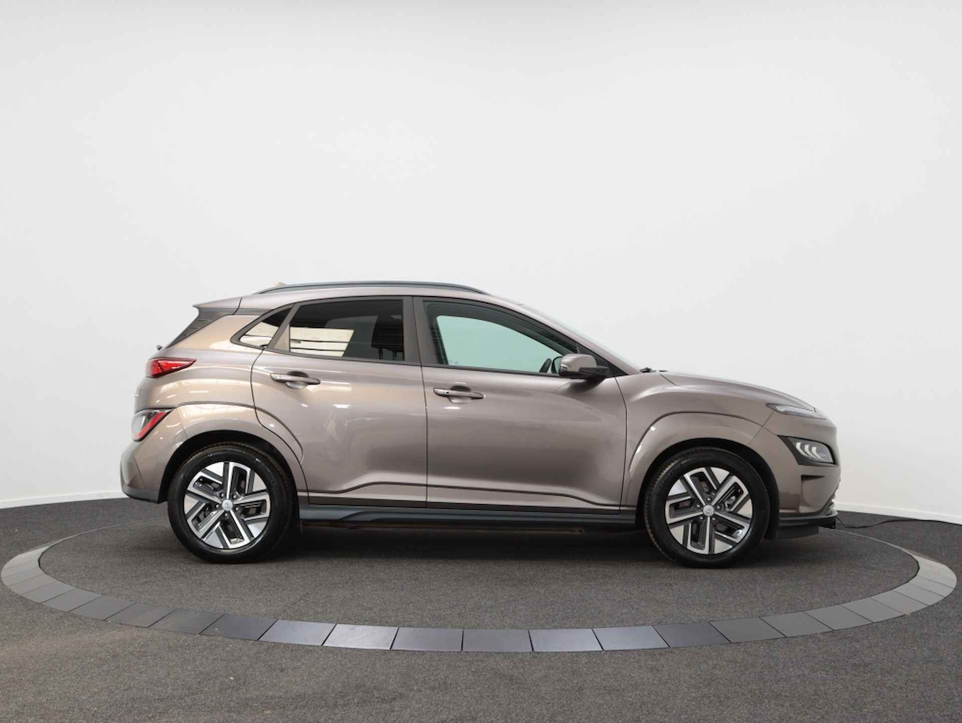 Hyundai Kona EV Premium 64 kWh | Leer | Navigatie | PL 549 pm - 6/51