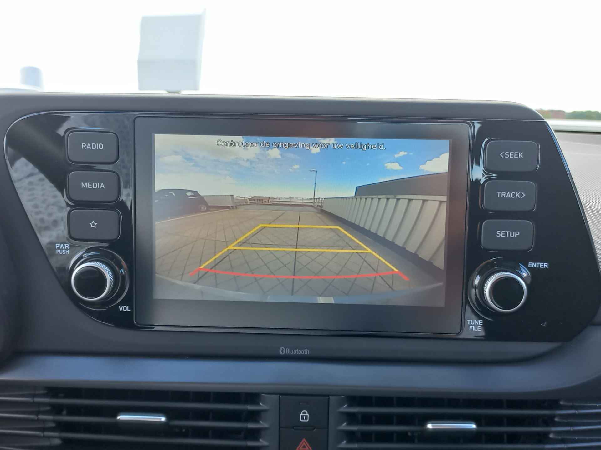 Hyundai i20 1.0 T-GDI Comfort | Navigatie via Apple Carplay of Android Auto | Achteruitrijcamera | Cruise Control | - 26/42