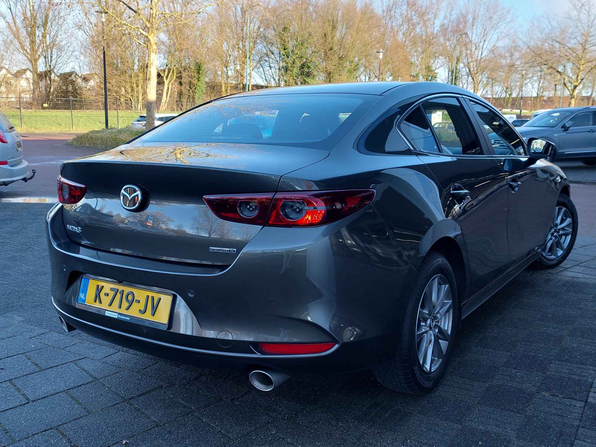 Mazda 3 2.0 e-SkyActiv-X M Hybrid 180pk Comfort | BOSE Sound | Navi + Apple Carplay | Adap. Cruise | Clima | Dodehoek+Rijstrooksensor | Keyless Entry | Pdc V+A+Camera | Stoel+Stuurverwarming | 16''lm - 7/51