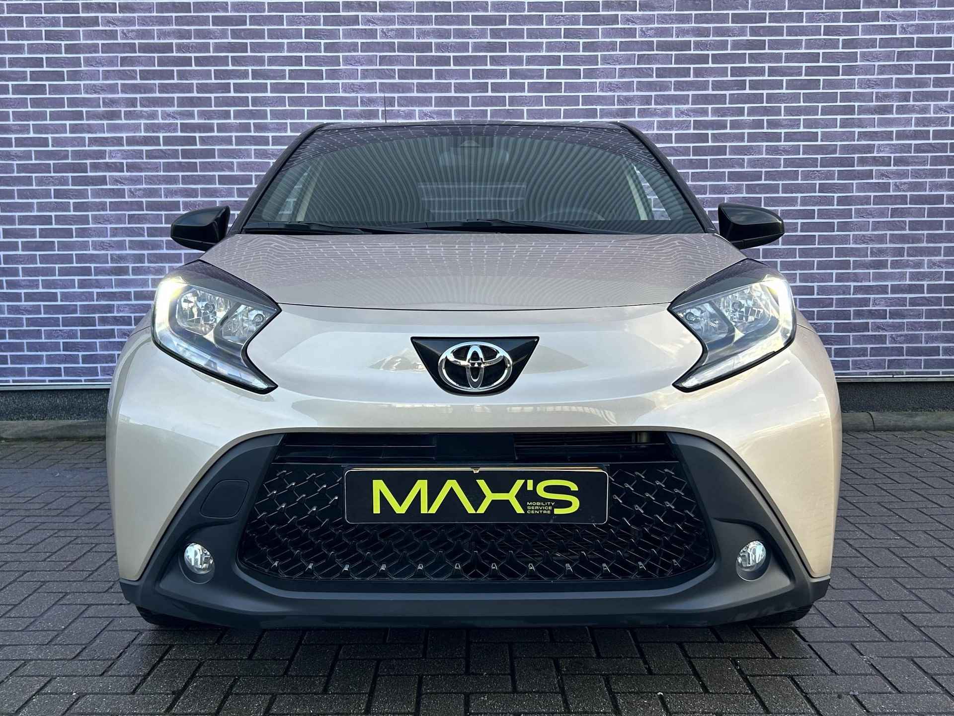 Toyota Aygo X 1.0 VVT-i MT Pulse |  Applecarplay/Androidauto | Adaptive Cruise | Stoelverwarmin| 17"Lichtmetaal | Privacyglass | Airconditioning | - 19/31