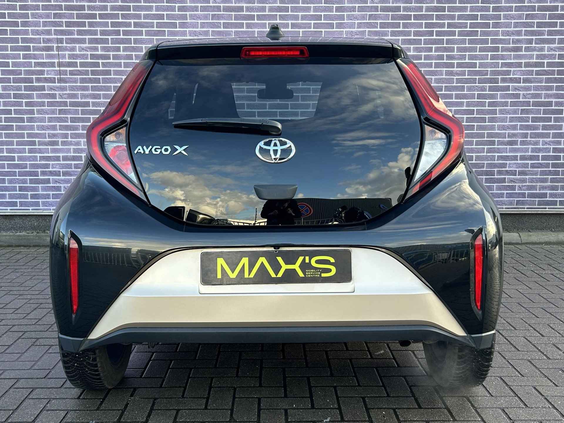 Toyota Aygo X 1.0 VVT-i MT Pulse |  Applecarplay/Androidauto | Adaptive Cruise | Stoelverwarmin| 17"Lichtmetaal | Privacyglass | Airconditioning | - 20/31