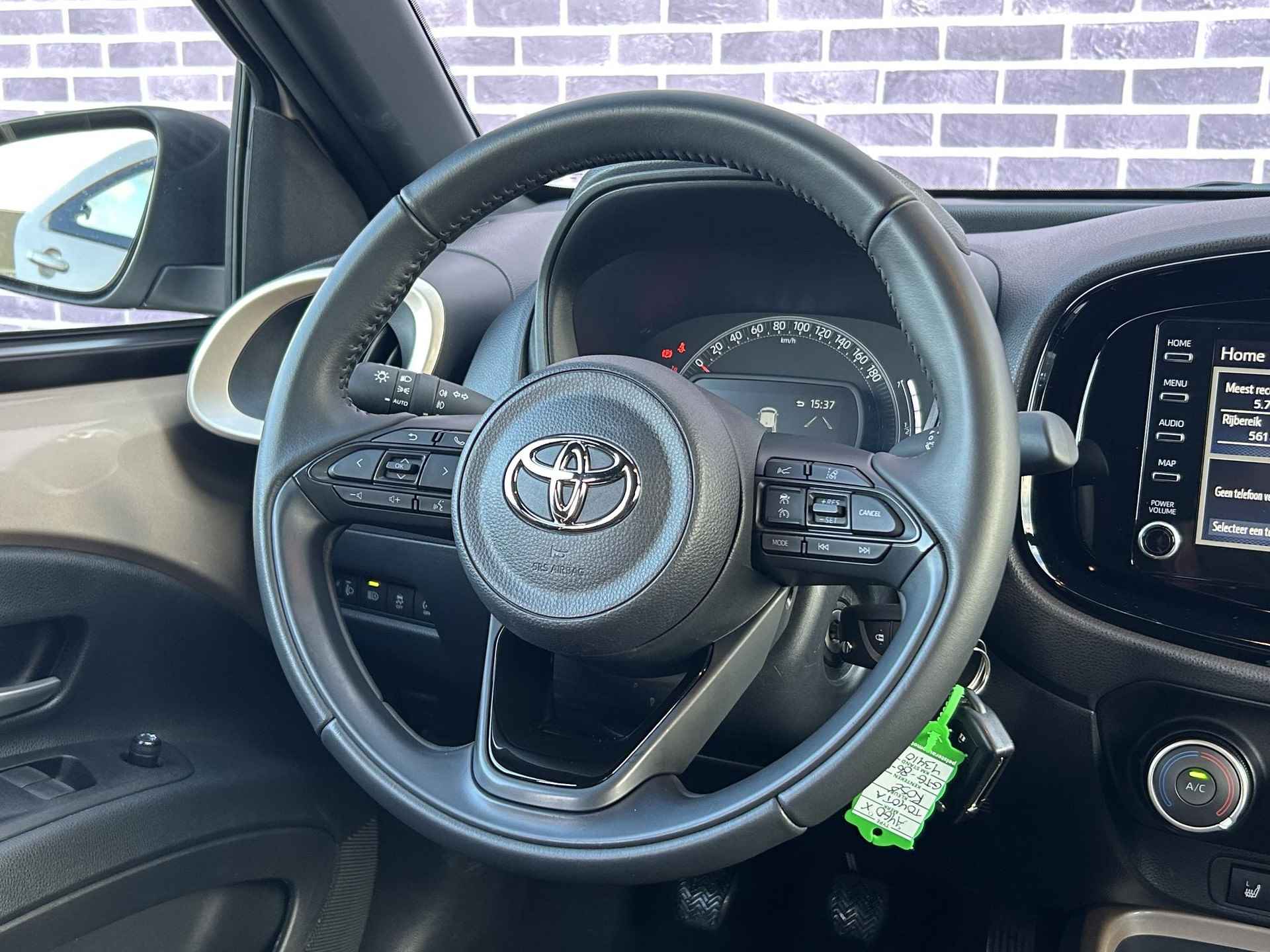 Toyota Aygo X 1.0 VVT-i MT Pulse |  Applecarplay/Androidauto | Adaptive Cruise | Stoelverwarmin| 17"Lichtmetaal | Privacyglass | Airconditioning | - 23/31