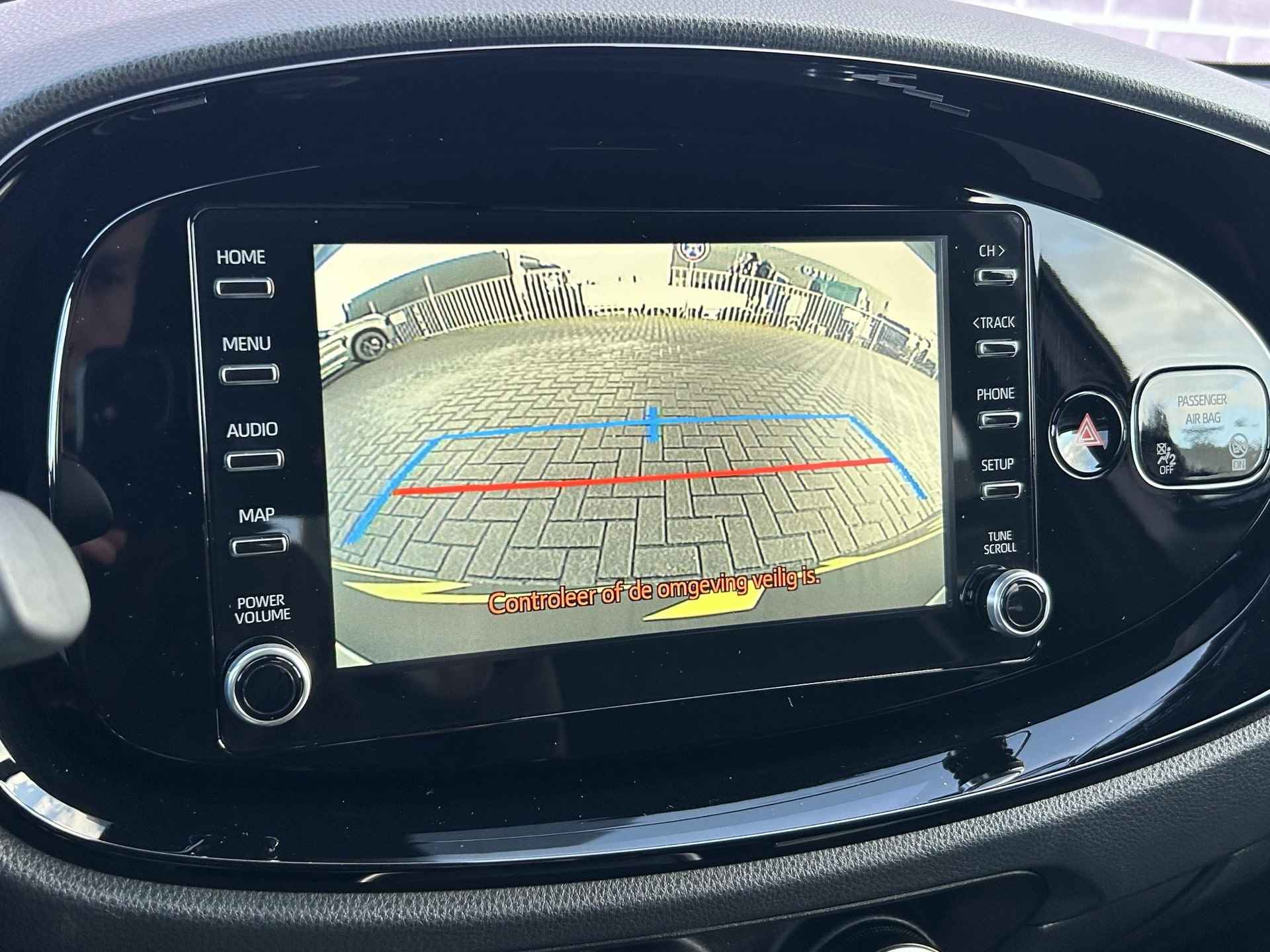 Toyota Aygo X 1.0 VVT-i MT Pulse |  Applecarplay/Androidauto | Adaptive Cruise | Stoelverwarmin| 17"Lichtmetaal | Privacyglass | Airconditioning | - 26/31