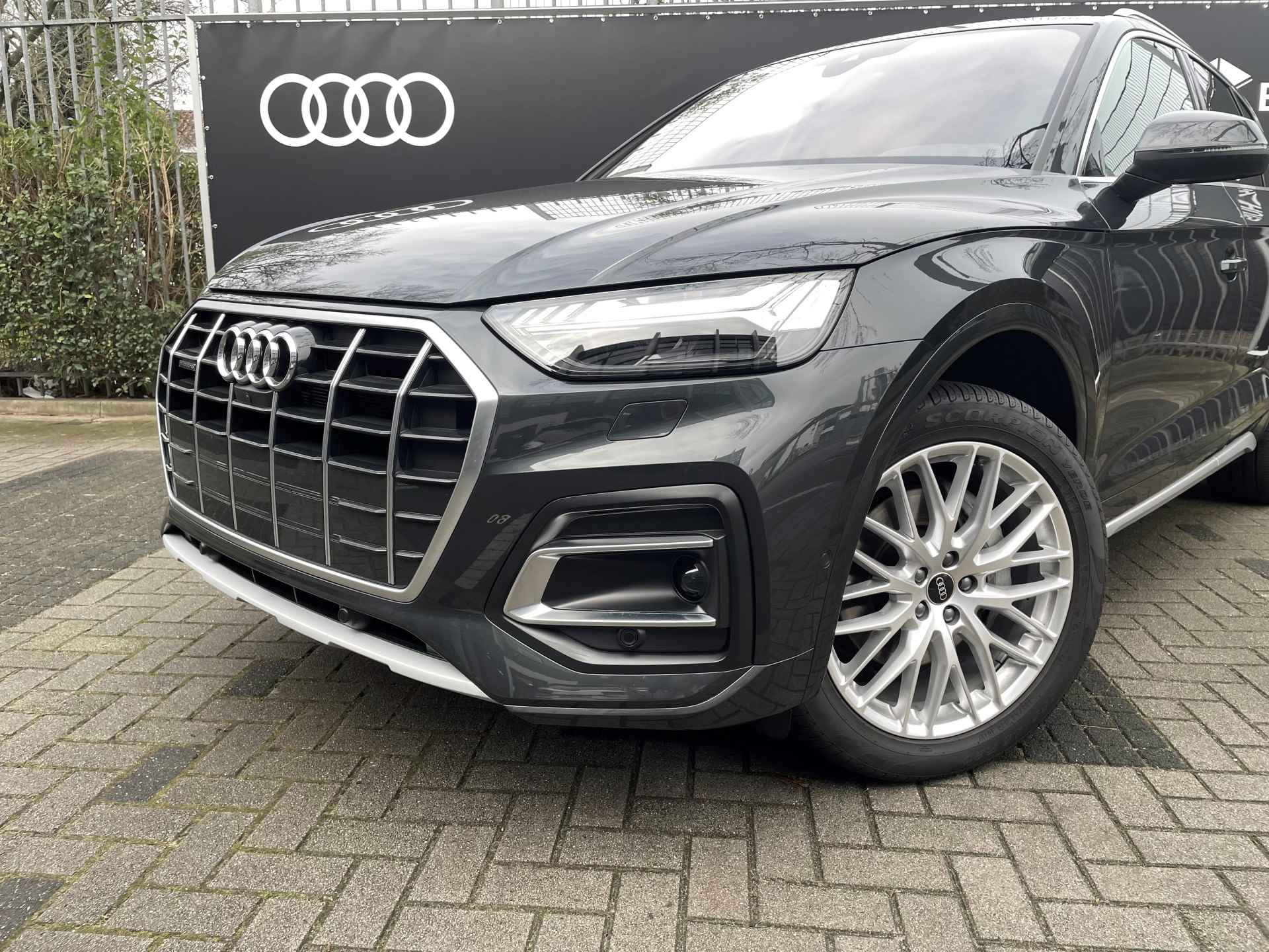 Audi Q5 50 TFSI e Advanced edition/ privacy glas/ Side assist/Adaptieve cruisecontrol/ Keyless/Trekhaak/Zwarte hemel/Matrix koplampen/20 inch velgen/Sportstoelen - 5/14