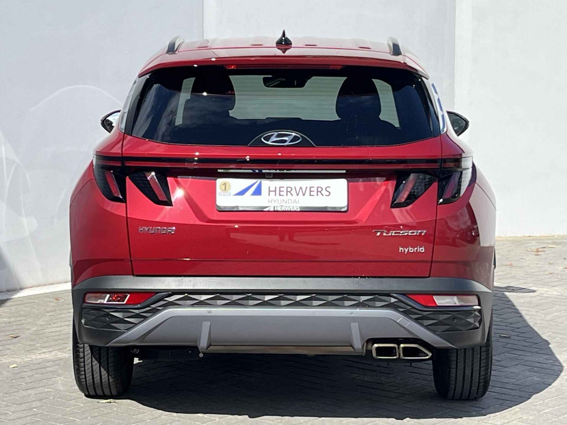 Hyundai Tucson 1.6 T-GDI 230pk HEV Comfort / Navigatie / Climate control / Dodehoekdetectie / Stoelverwarming / Cruise control / Apple carplay & Android auto / 1650kg Trekgewicht / - 25/52