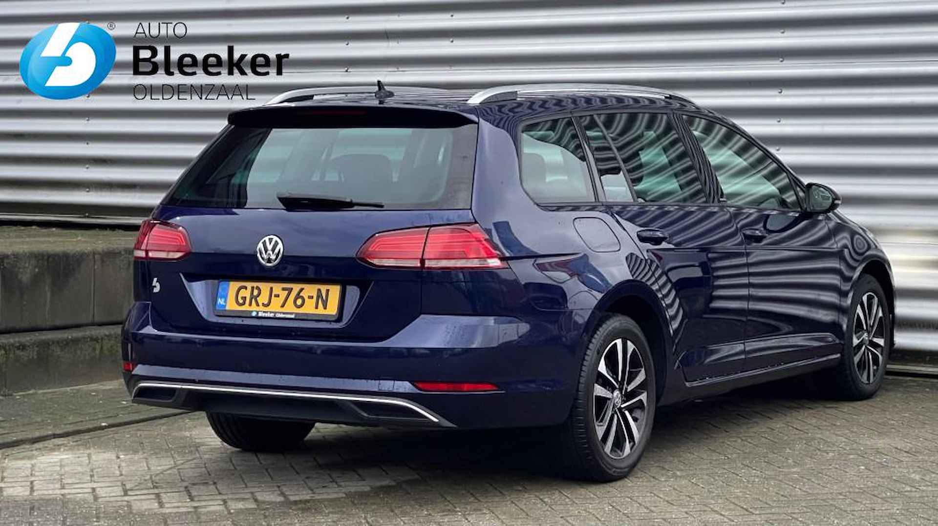 VOLKSWAGEN Golf 1.0 TSI Highline Airco Trekhaak Adapt Cruise Stoelverwarming Car - 2/32