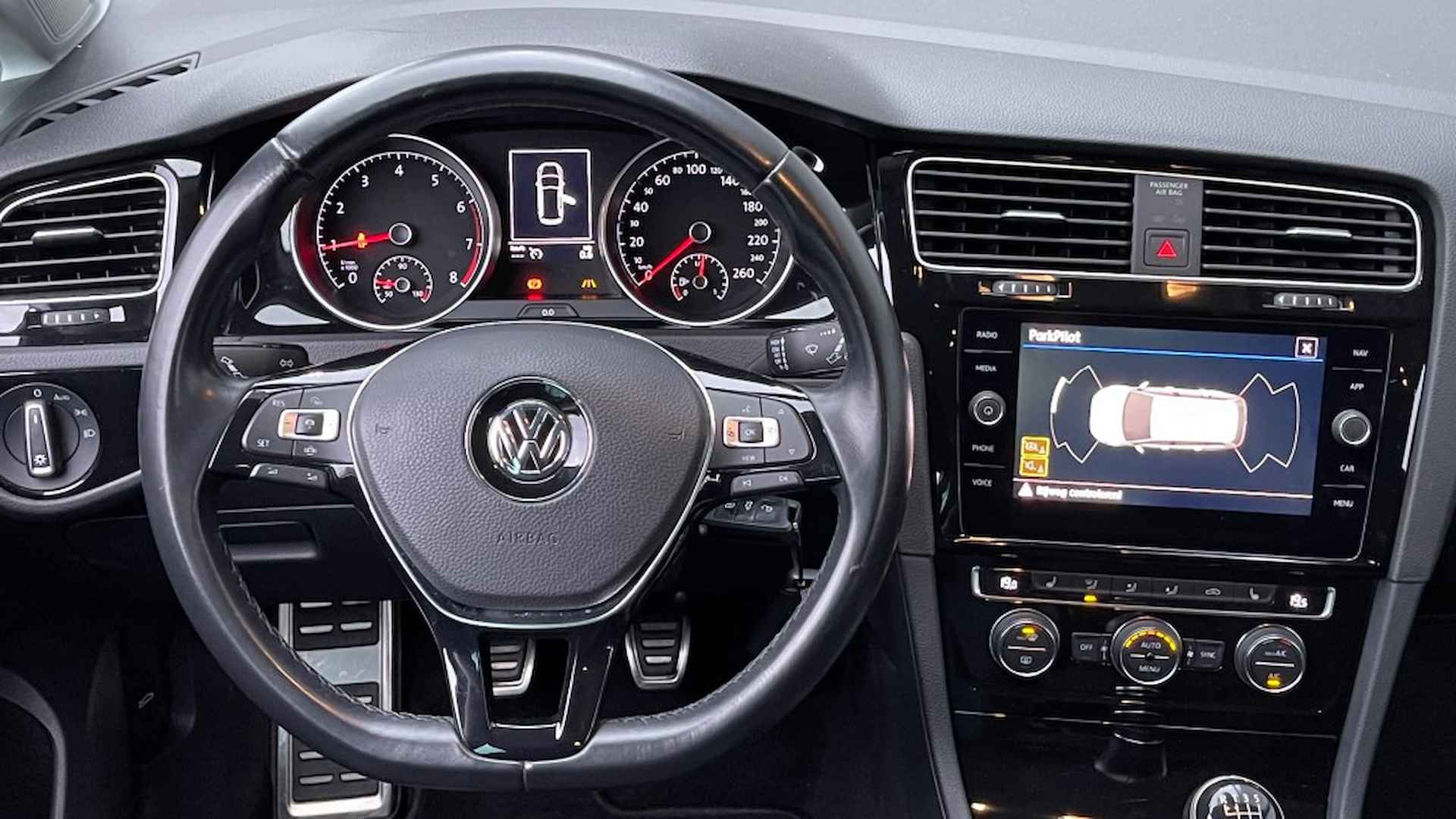 VOLKSWAGEN Golf 1.0 TSI Highline Airco Trekhaak Adapt Cruise Stoelverwarming Car - 12/32