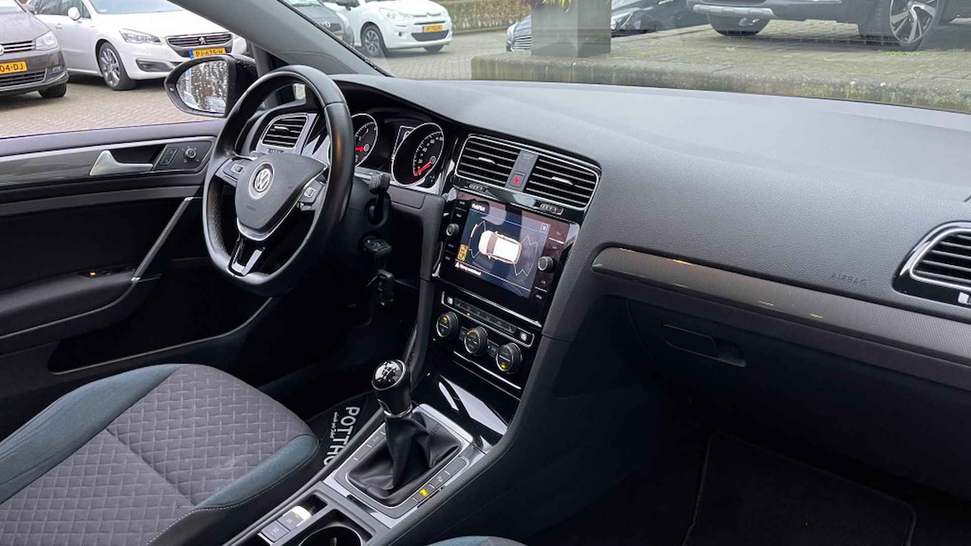 VOLKSWAGEN Golf 1.0 TSI Highline Airco Trekhaak Adapt Cruise Stoelverwarming Car - 17/32