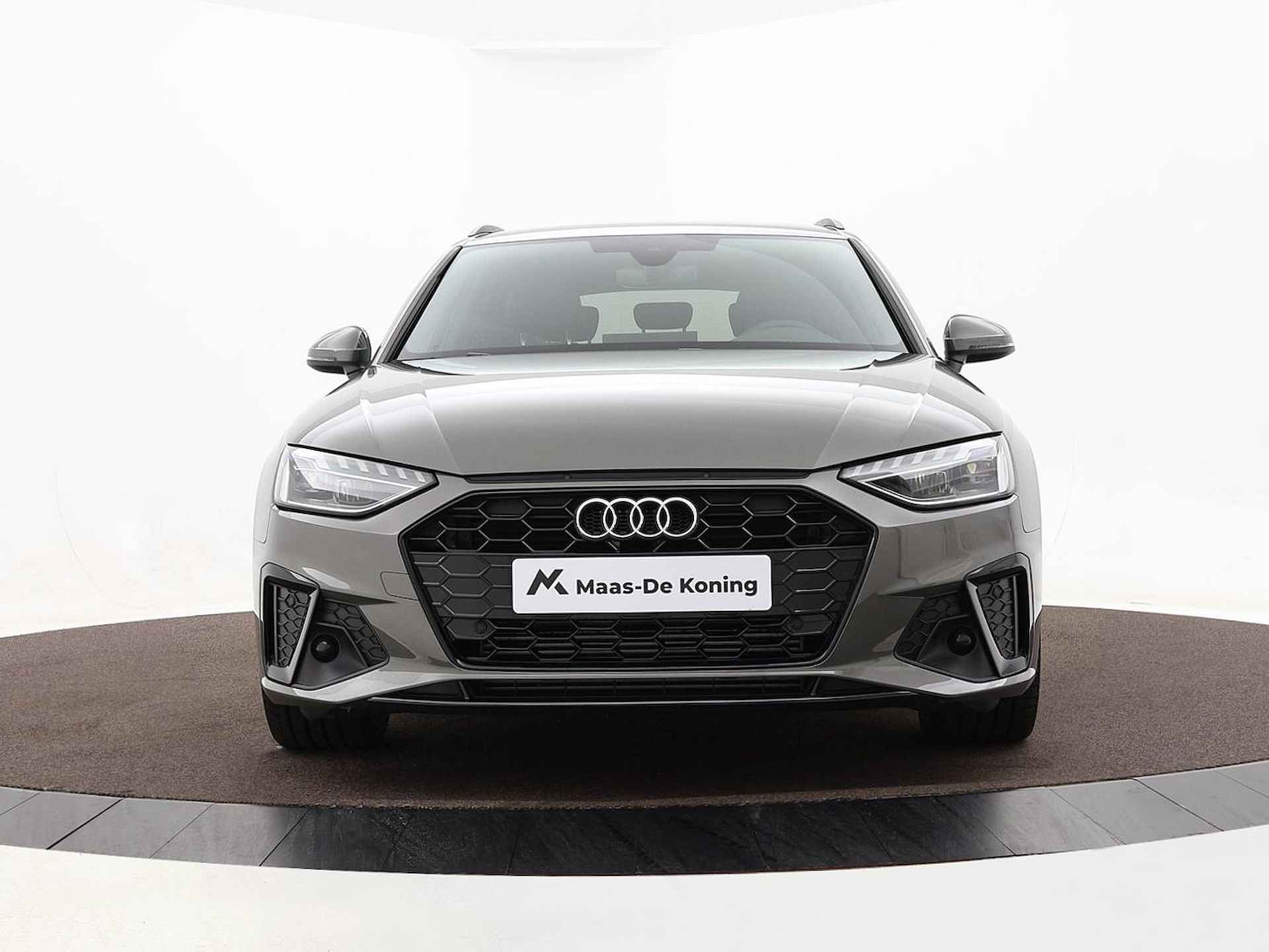 Audi A4 Avant 35 TFSI 150pk S-Tronic S Edition Competition | Apple Car Play | Camera | Stoelverwarming | Navigatie | Inklap. Trekhaak | Optiekpakket Zwart | Sportstoelen | Garantie t/m 19-09-2027 of 100.000km - 8/34