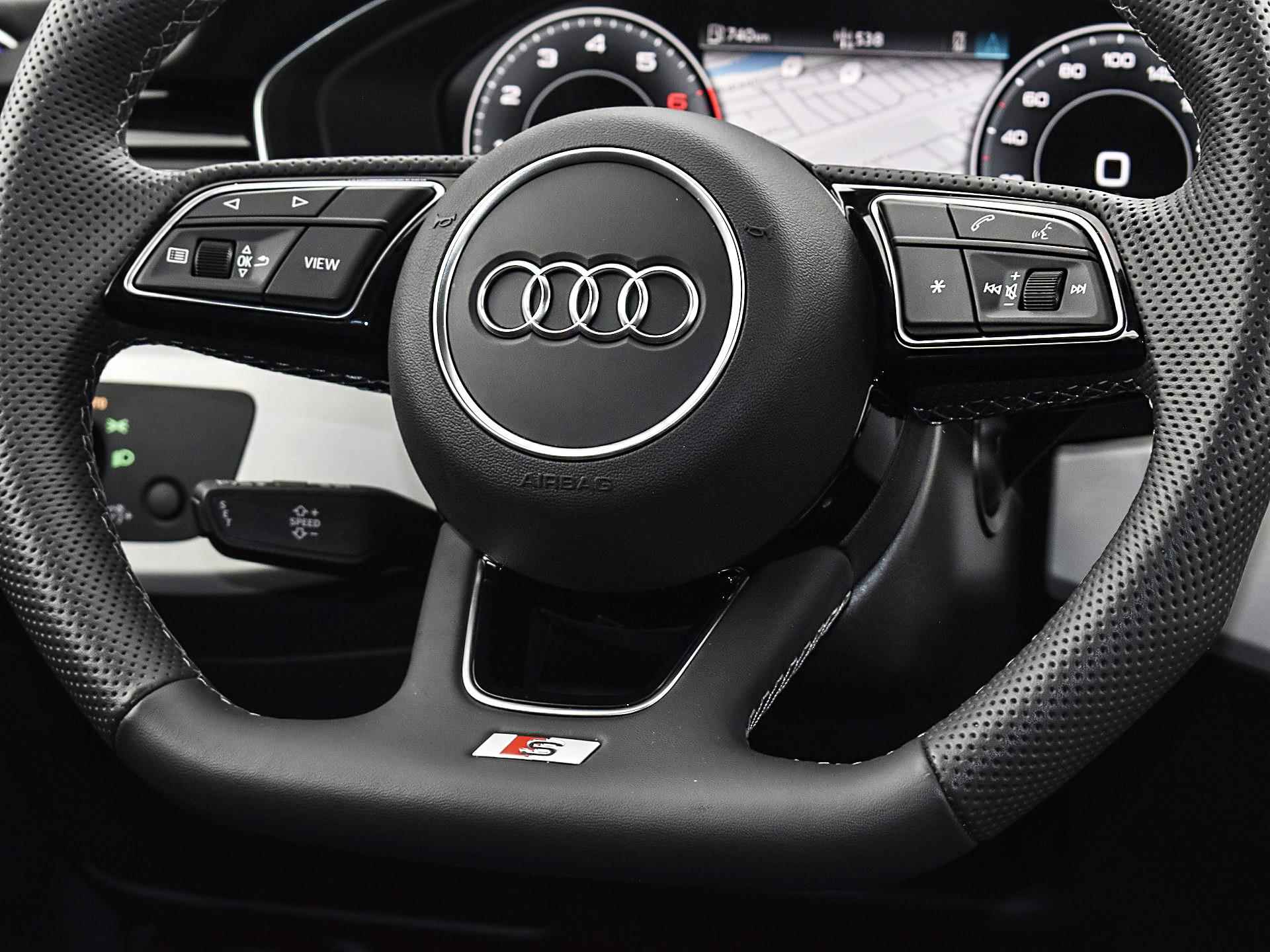 Audi A4 Avant 35 TFSI 150pk S-Tronic S Edition Competition | Apple Car Play | Camera | Stoelverwarming | Navigatie | Inklap. Trekhaak | Optiekpakket Zwart | Sportstoelen | Garantie t/m 19-09-2027 of 100.000km - 24/34