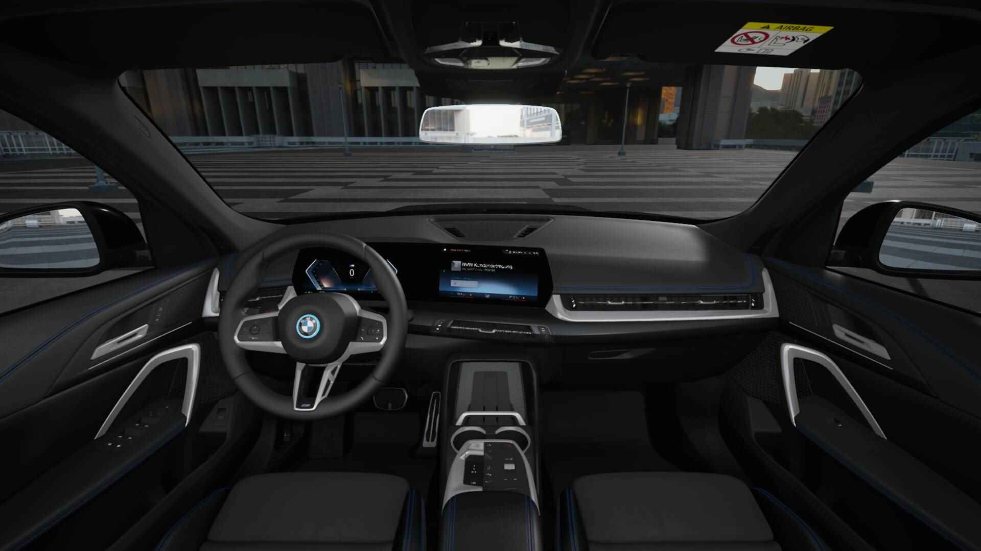 BMW iX1 eDrive20 M Sport 67 kWh / Panoramadak / Sportstoelen / Adaptieve LED / Adaptef M Onderstel / Parking Assistant / Comfort Access - 8/12