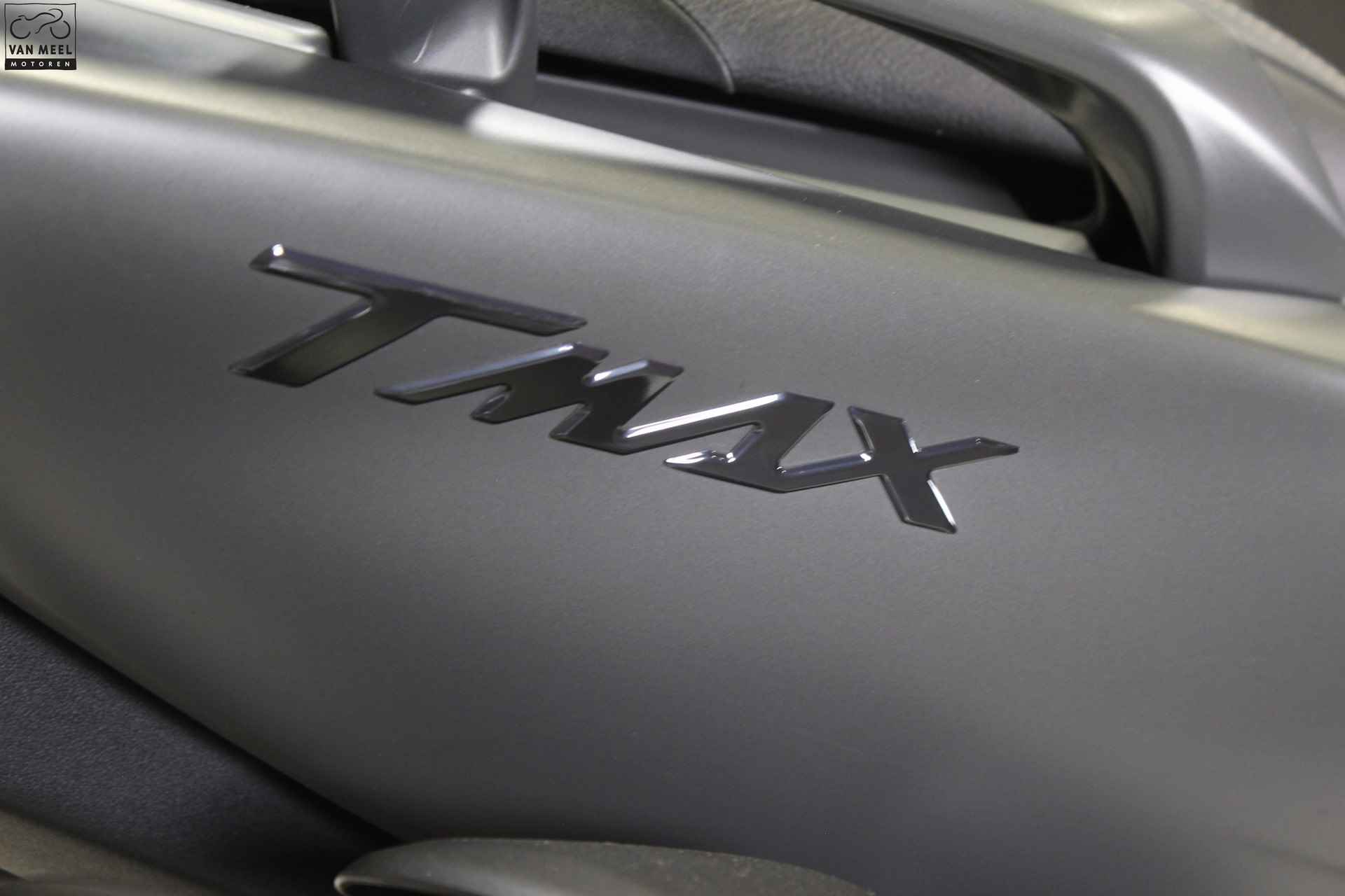 Yamaha TMAX Tech MAX - 8/14