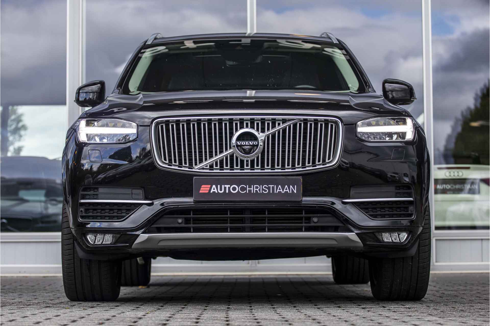 Volvo XC90 2.0 D5 AWD Inscription | Pano | E-Trekhaak | Carplay | HUD - 2/43