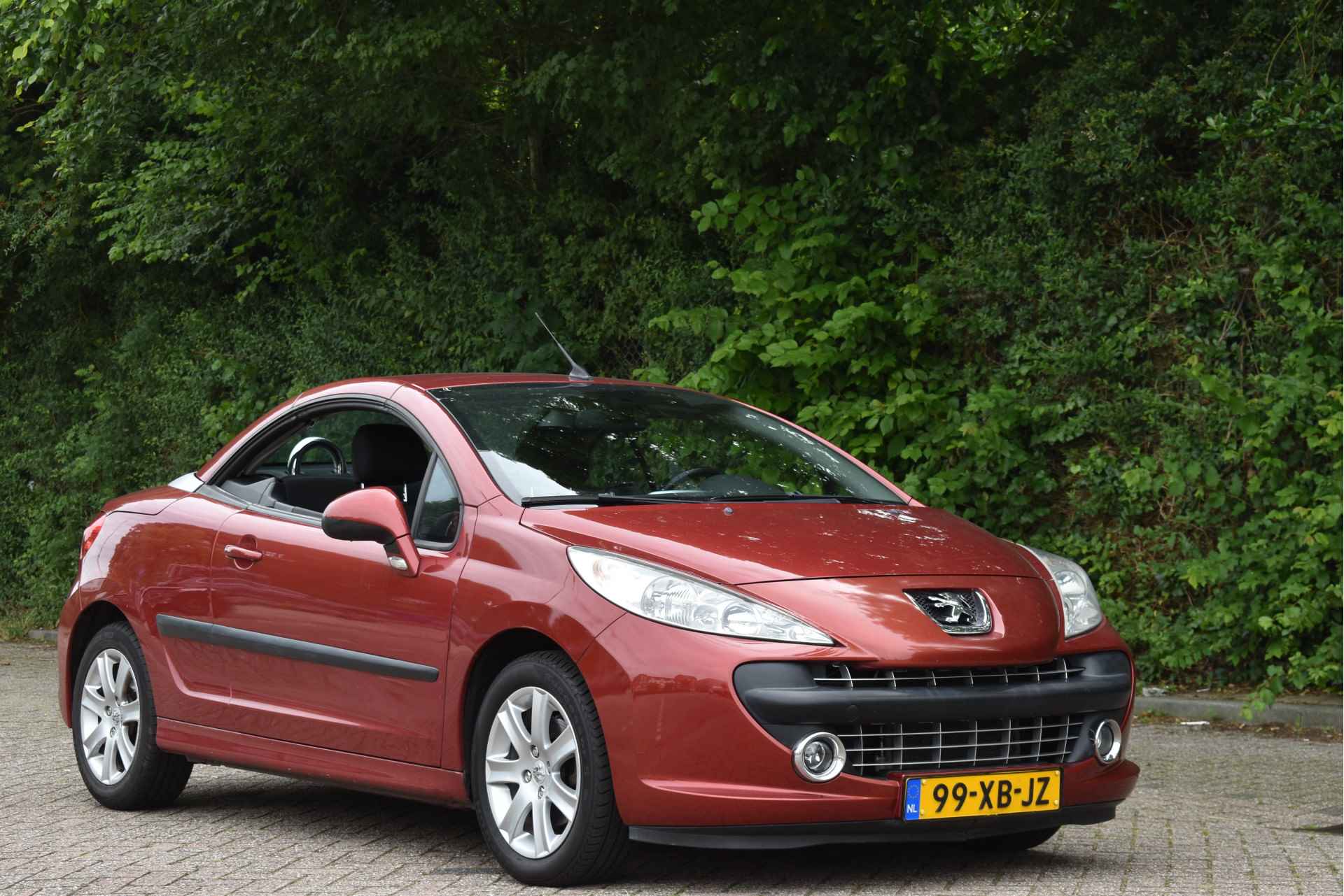 Peugeot 207 CC 1.6 VTi Première | NL-Auto | Airco | Elekt. R+S | LM-Velgen | Elekt.kap | NAP - 13/29