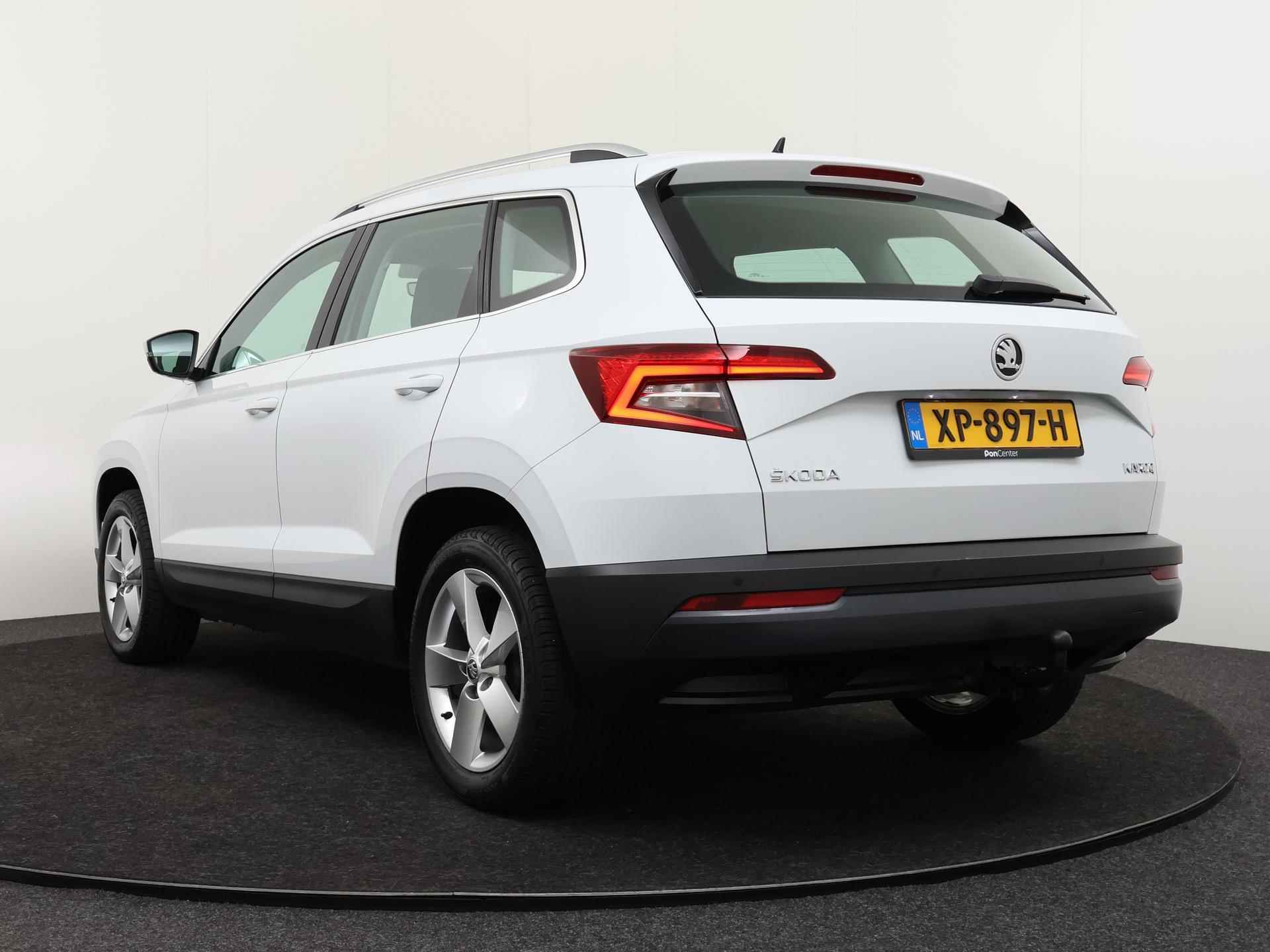 Skoda Karoq 1.5 TSI 150 PK Ambition Business | Parkeersensoren | ACC | Navigatie | 17" | - 8/42