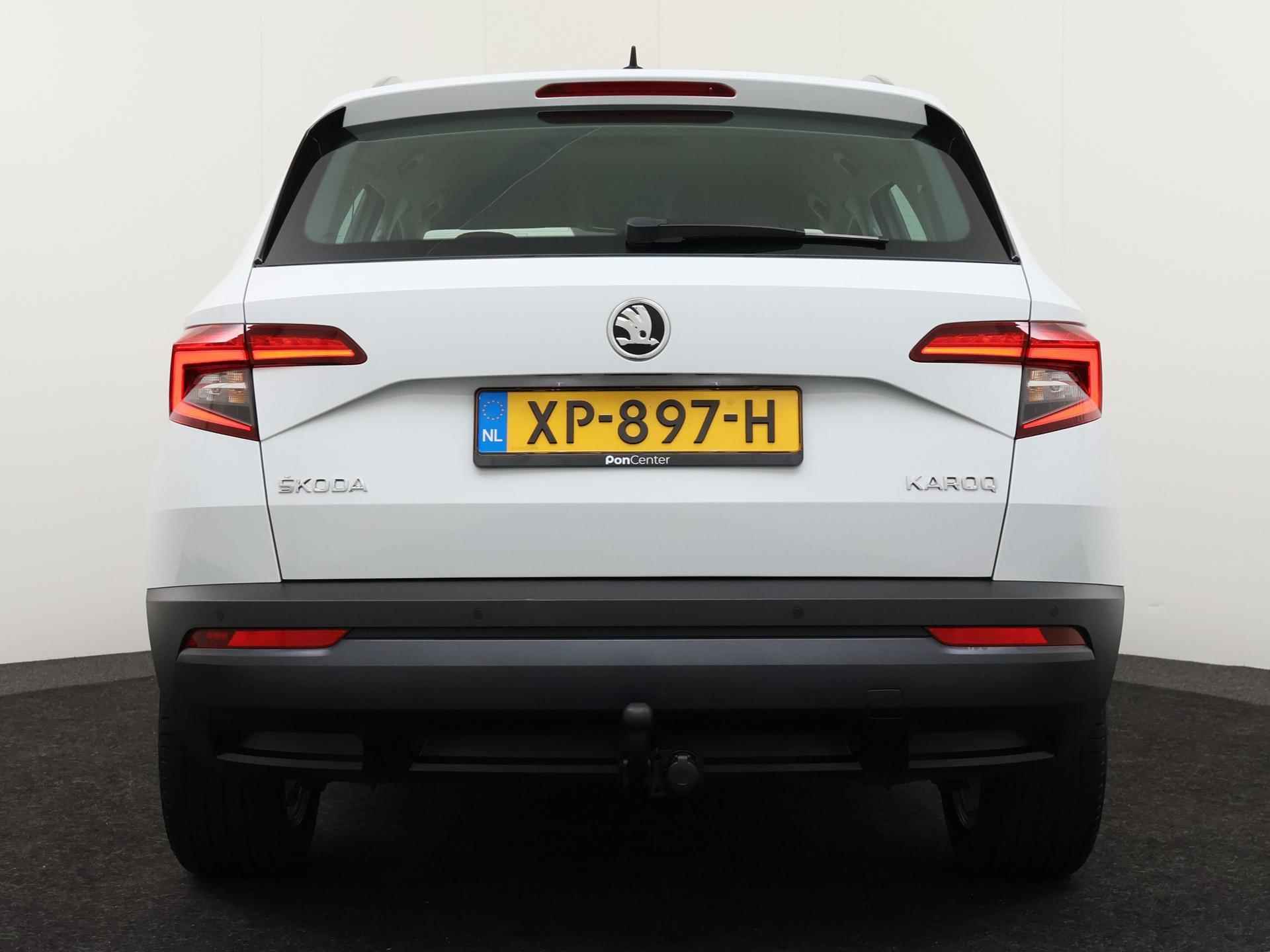 Skoda Karoq 1.5 TSI 150 PK Ambition Business | Parkeersensoren | ACC | Navigatie | 17" | - 9/42