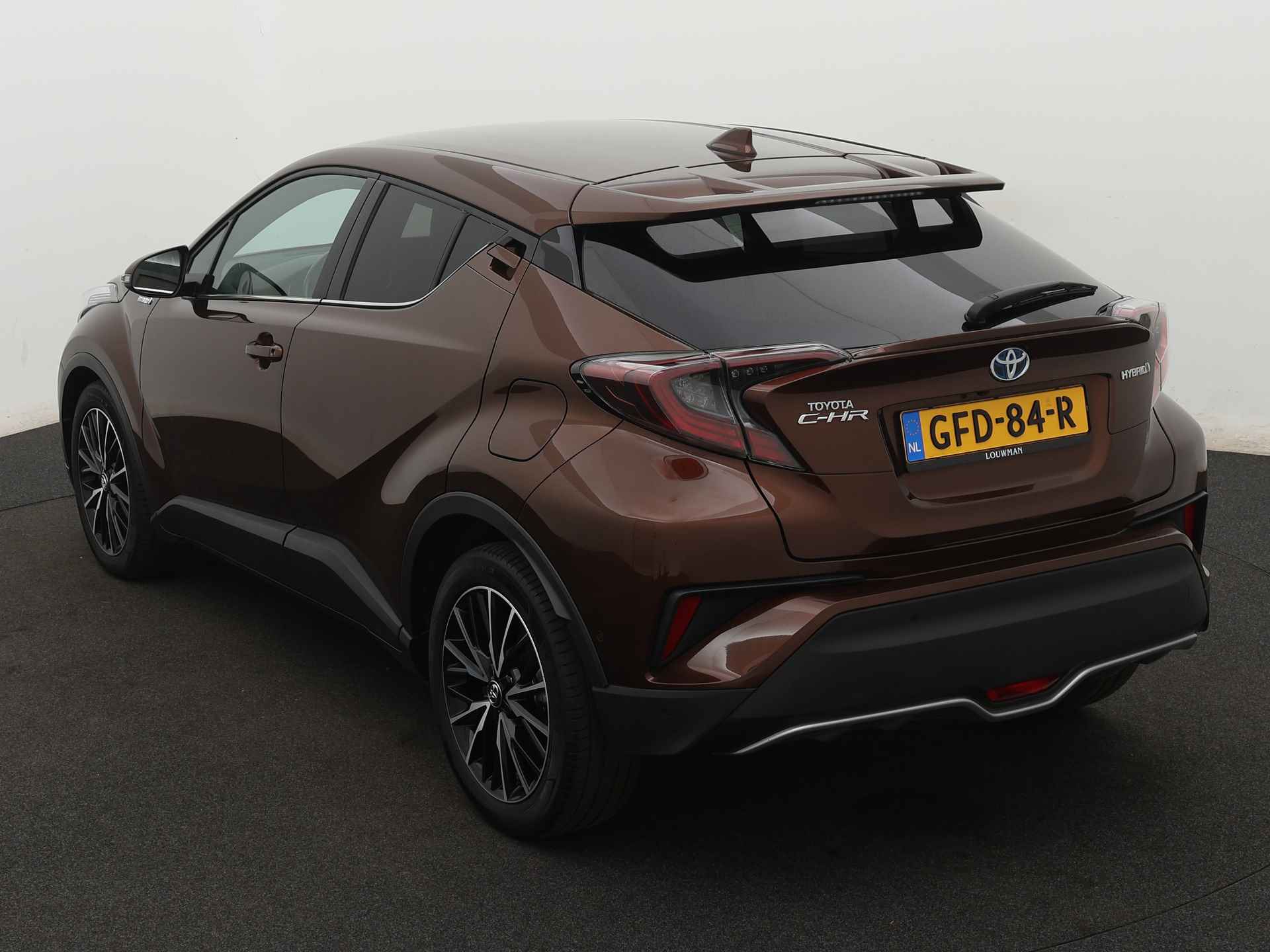 Toyota C-HR 1.8 Hybrid Executive Limited | All Season banden | Stuur Stoelverwarming | Parkeersensoren | - 17/45