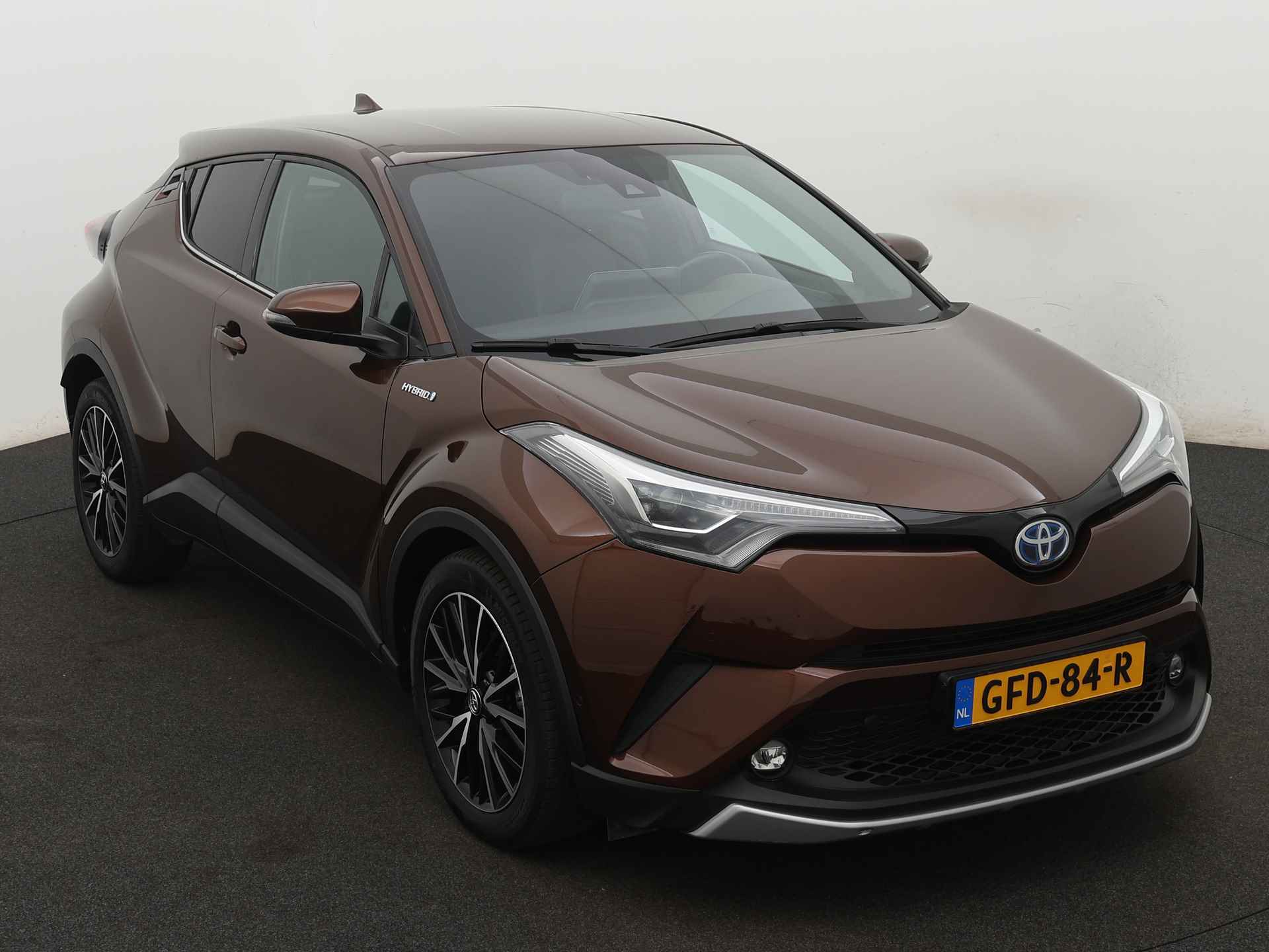 Toyota C-HR 1.8 Hybrid Executive Limited | All Season banden | Stuur Stoelverwarming | Parkeersensoren | - 29/45