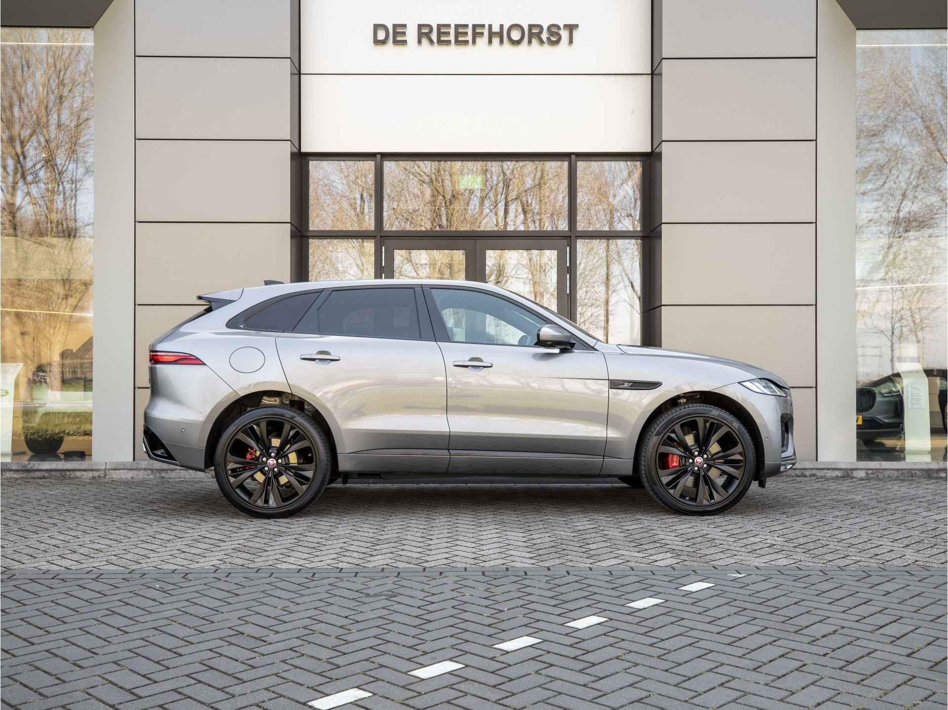 Jaguar F-Pace 3.0 P400 R-Dynamic SE BTW auto | 6-cilinder | Performance Seats | 22 inch | Head-up Display | - 11/63