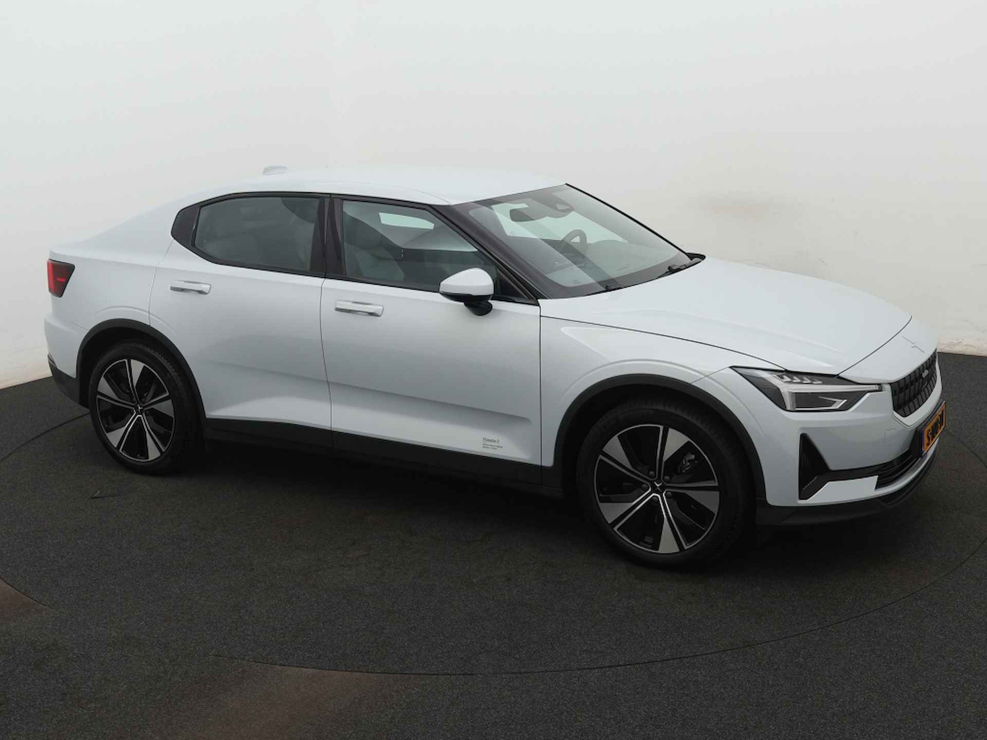 Polestar 2 Standard Range 69 kWh - 11/28