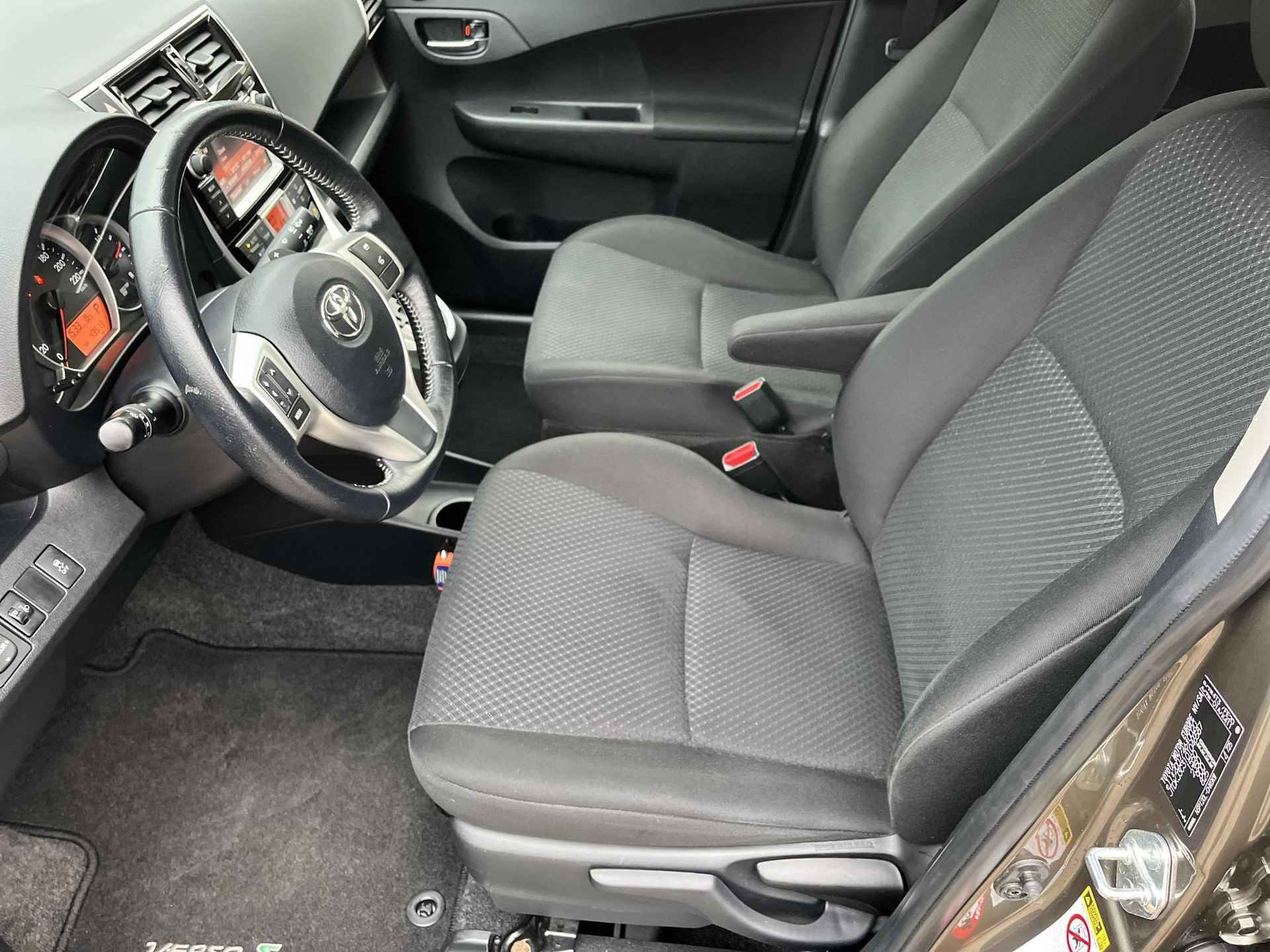 Toyota Verso-S 1.3 VVT-i Aspiration | Automaat | Trekhaak | Climate control - 13/24