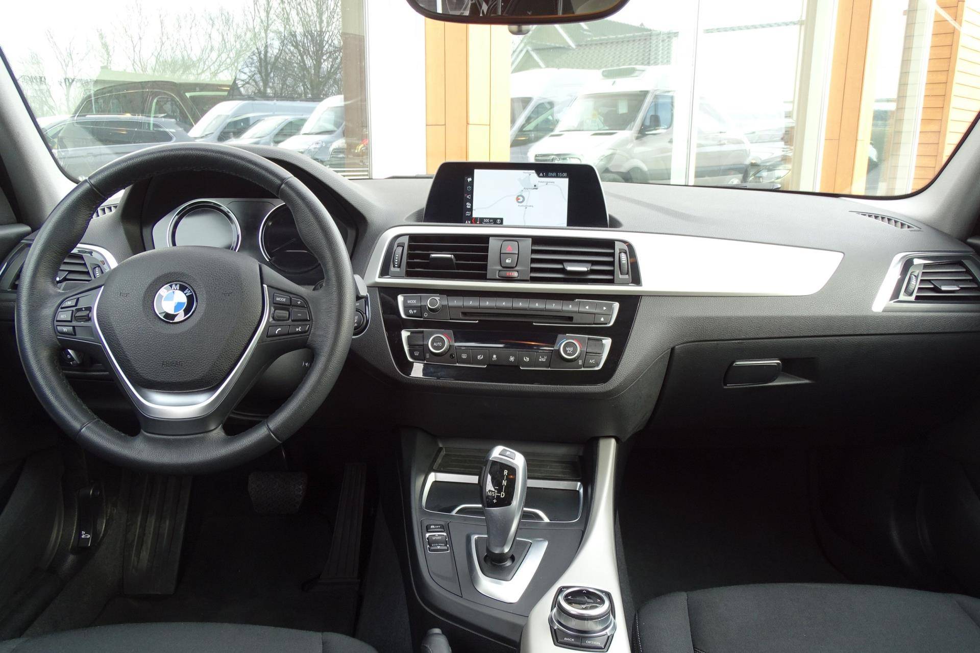 BMW 1-serie 118i 136-Pk Executive - 12/31