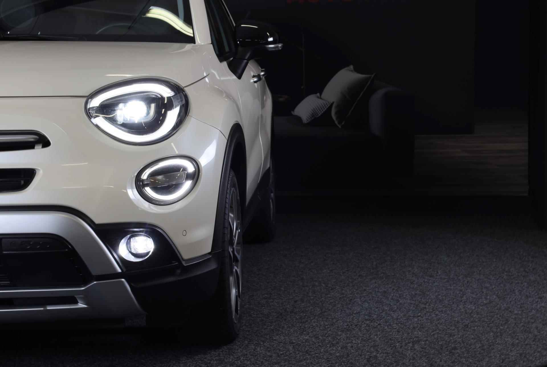 Fiat 500 X Cross 1.3 GSE Cross / AUT / Navi / Camera / Acc / BEATS / Lane Assist / Dode Hoek / Led / Pdc / Panoramadak / Allu Velg - 45/50