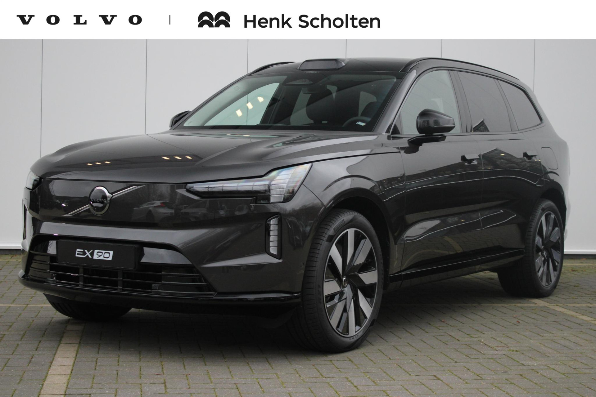 Volvo EX90 Twin Motor Performance Ultra 7p. 111 kWh, Luchtvering, Adaptieve Cruise Control met Pilot Assist, Premium audio by Bose, Elektrische voorstoelen + stuurwiel met geheugenfunctie, Verwarmbare voorstoelen + stuurwiel, Panoramisch dak, Voorstoelen met massagefunctie, 360 Parkeercamera, 4-Zone Climate Control, Head-Up Display, 21'' Lichtmetalen wielen