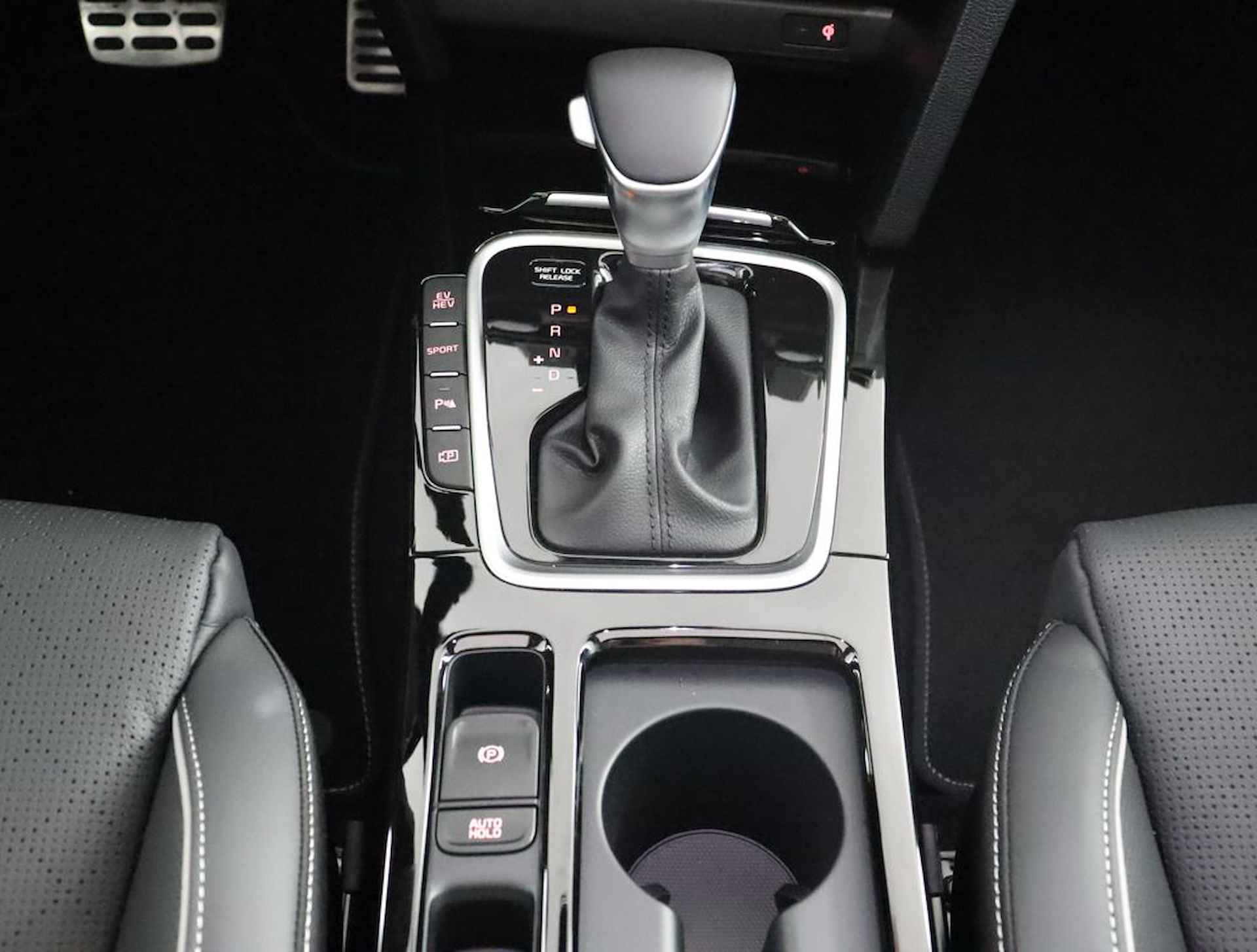 Kia Ceed Sportswagon 1.6 GDI PHEV ExecutiveLine - Apple Carplay/Android Auto - Elektrisch glazen schuif-/kanteldak - Fabrieksgarantie tot 02-2031 - 27/75