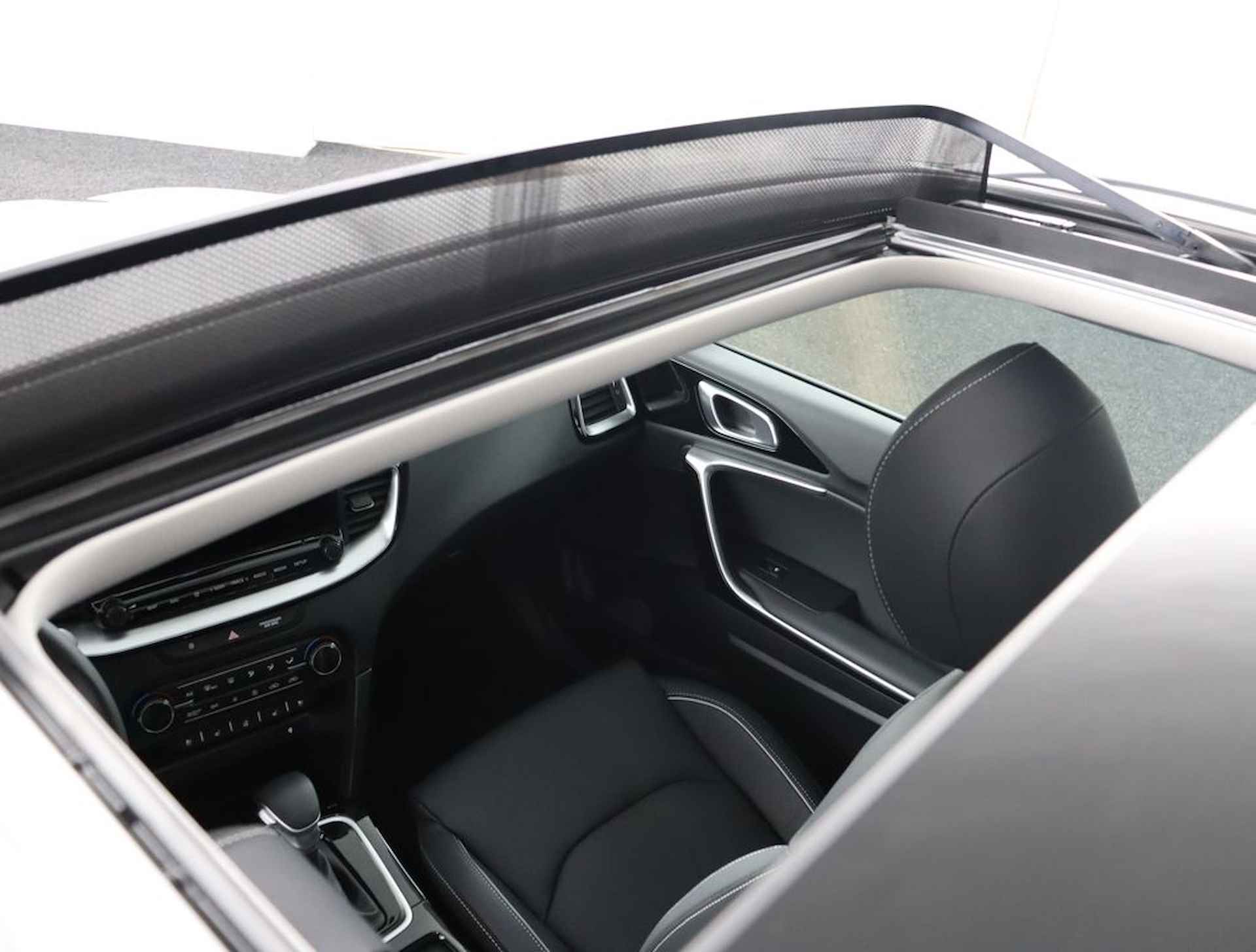 Kia Ceed Sportswagon 1.6 GDI PHEV ExecutiveLine - Apple Carplay/Android Auto - Elektrisch glazen schuif-/kanteldak - Fabrieksgarantie tot 02-2031 - 52/75