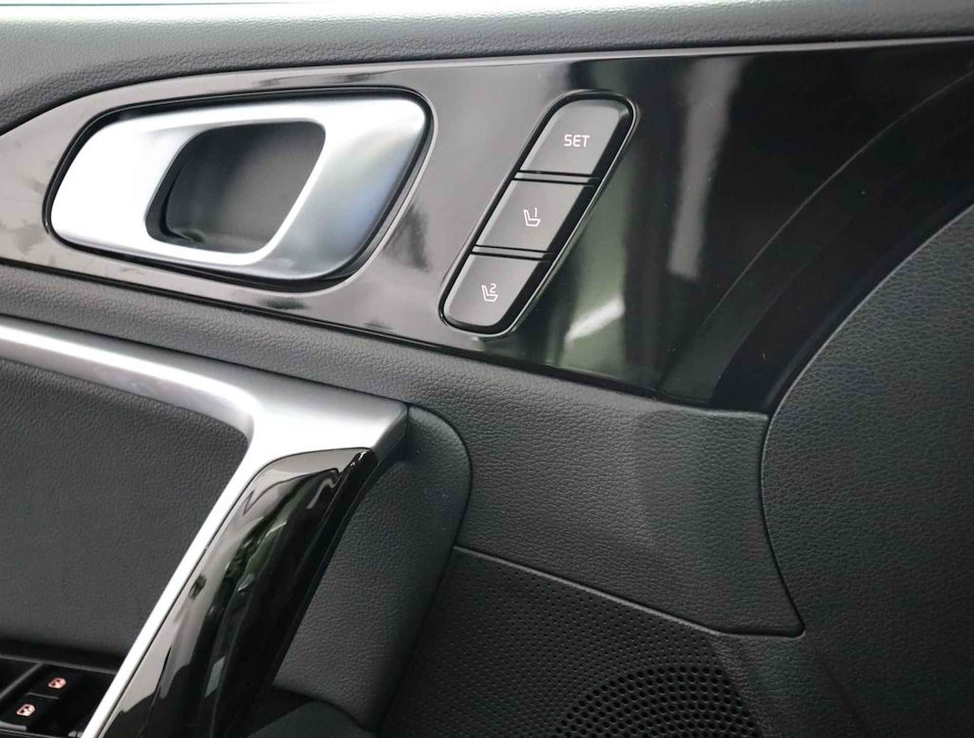 Kia Ceed Sportswagon 1.6 GDI PHEV ExecutiveLine - Apple Carplay/Android Auto - Elektrisch glazen schuif-/kanteldak - Fabrieksgarantie tot 02-2031 - 58/75