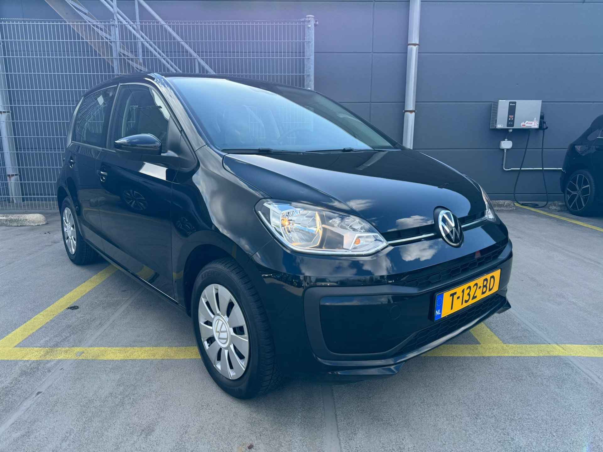 Volkswagen up! 1.0 | Airco | DAB Radio - 3/17