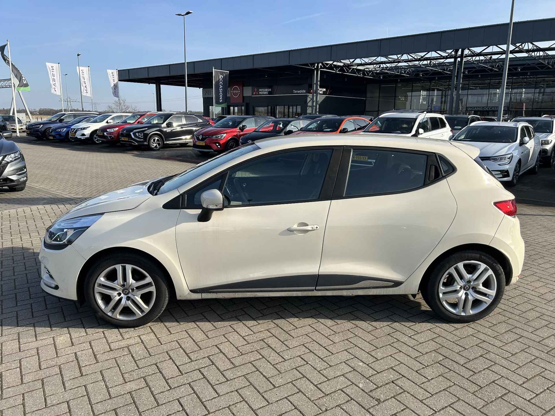 Renault Clio 0.9 TCe 90 PK Zen - 2/14