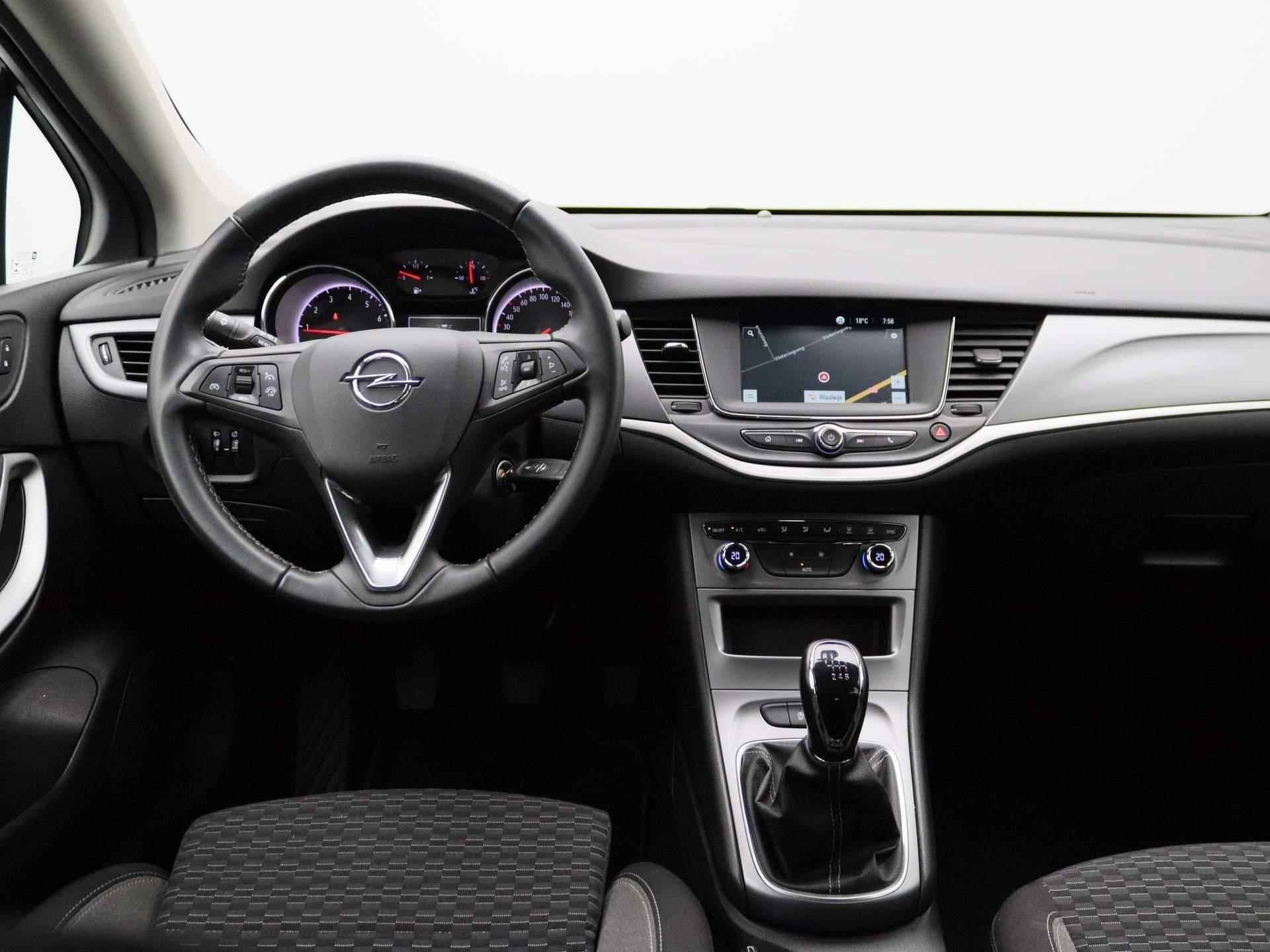 Opel Astra Sports Tourer 1.2 Edition | Navigatie | Climate control | Parkeer sensoren | LMV | Camera | - 7/35