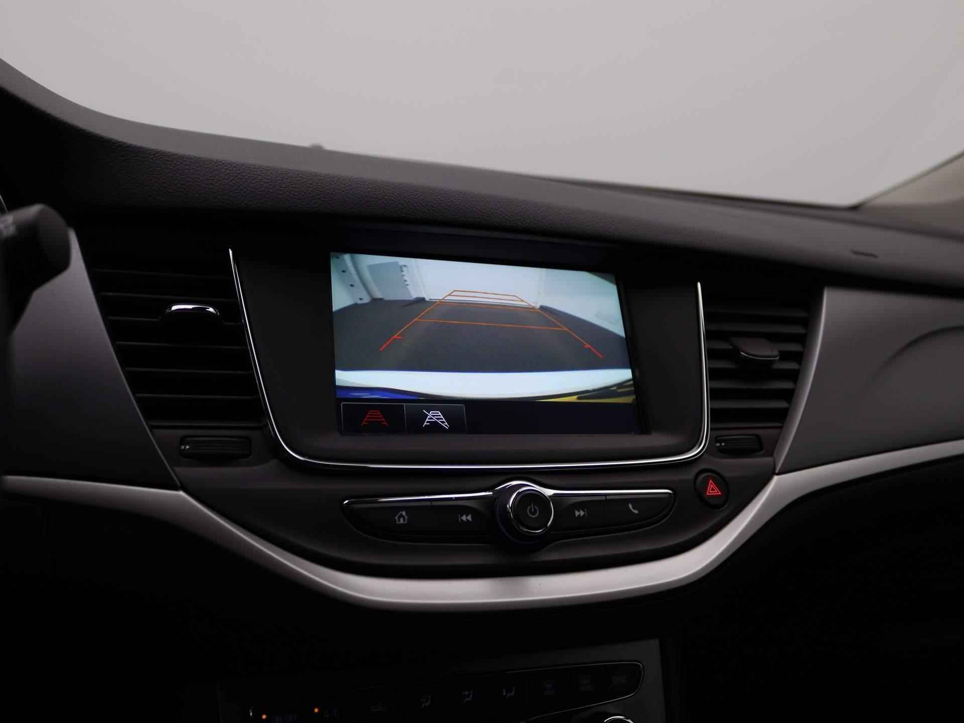 Opel Astra Sports Tourer 1.2 Edition | Navigatie | Climate control | Parkeer sensoren | LMV | Camera | - 18/35