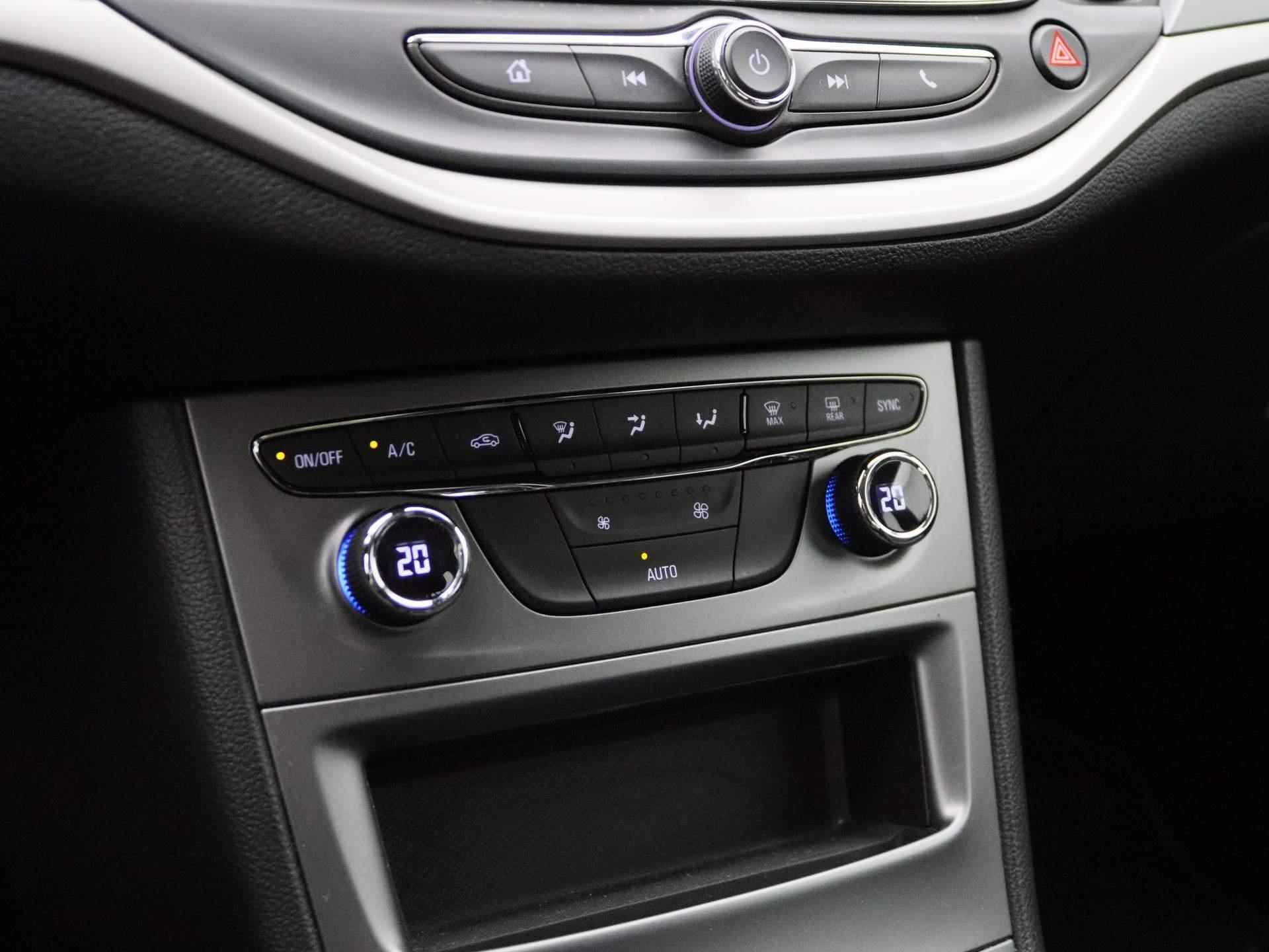 Opel Astra Sports Tourer 1.2 Edition | Navigatie | Climate control | Parkeer sensoren | LMV | Camera | - 19/35