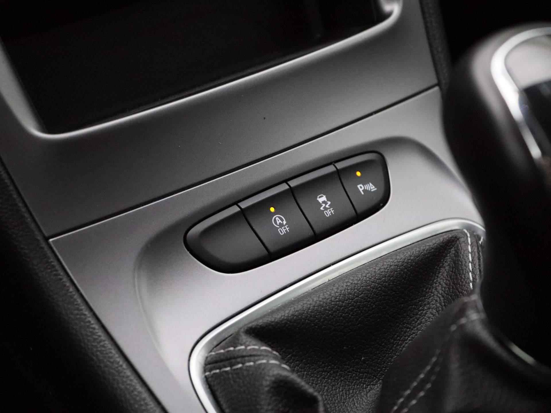 Opel Astra Sports Tourer 1.2 Edition | Navigatie | Climate control | Parkeer sensoren | LMV | Camera | - 21/35