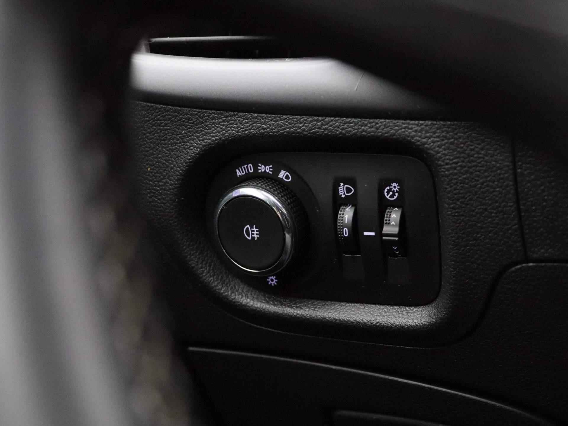 Opel Astra Sports Tourer 1.2 Edition | Navigatie | Climate control | Parkeer sensoren | LMV | Camera | - 24/35