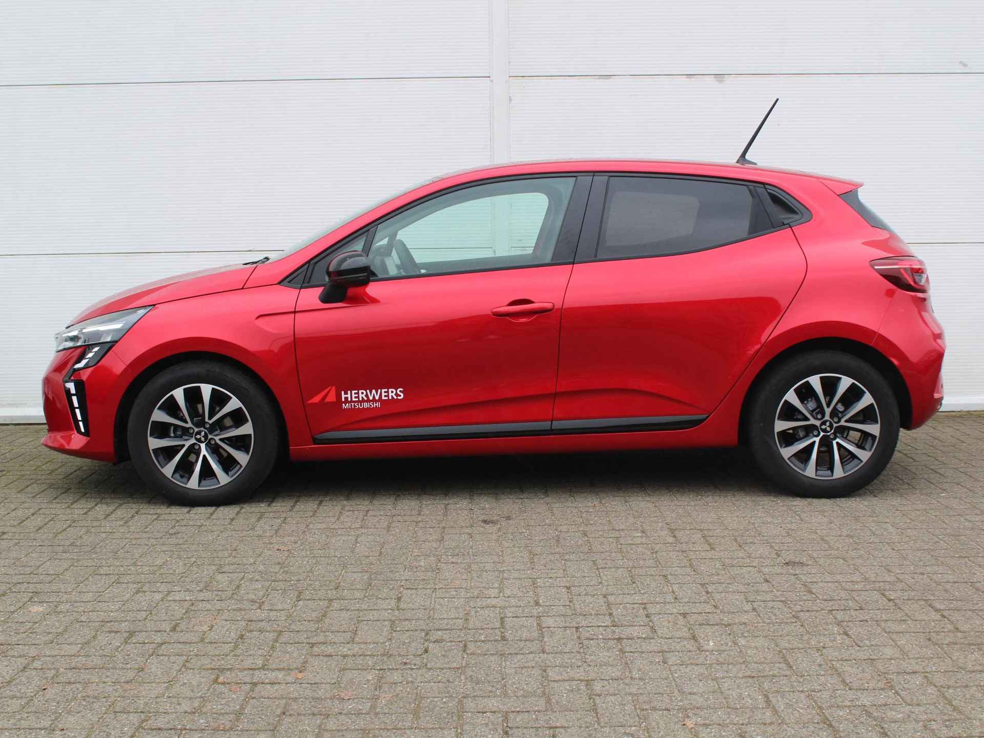 Mitsubishi Colt 1.0T MT Intense / Demo, Levertijd in overleg / Apple Carplay/Android Auto / Cruise Control / Climate Control / Achteruitrijcamera / Keyless Entry & Start / - 9/39